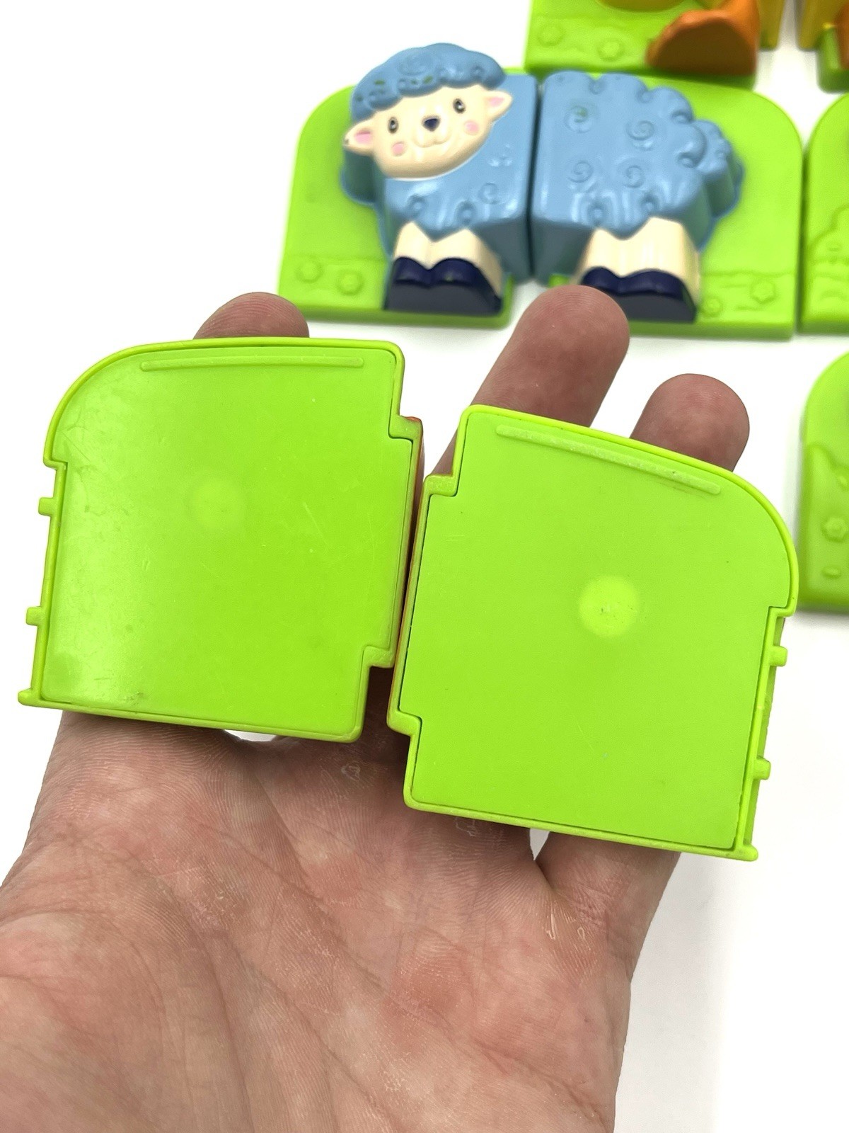 Vintage LeapFrog Fridge Farm Magnetic Animals Barn Toy Complete Set – Working