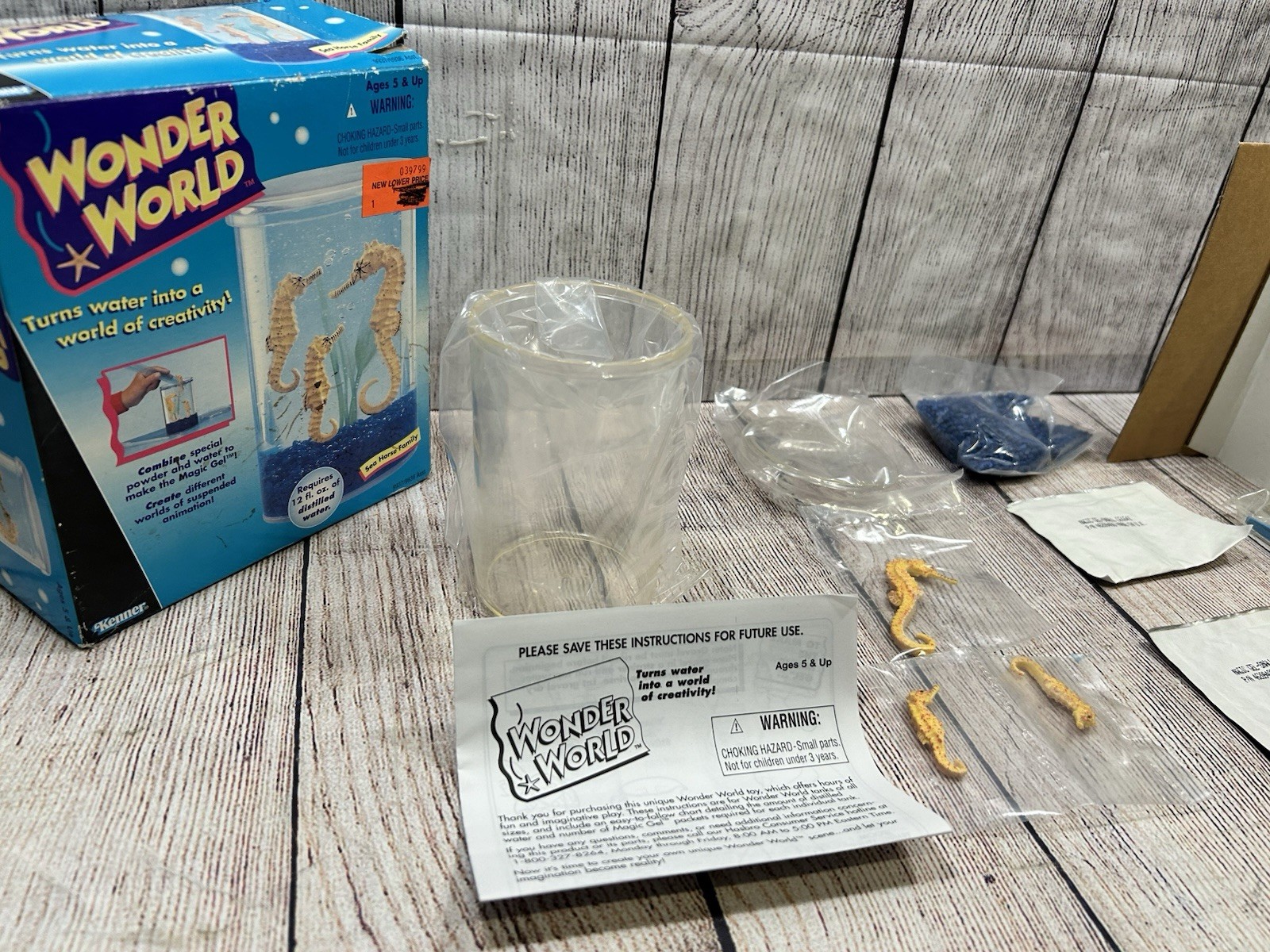 Kenner Wonder World Aquarium 1995 Seahorse Family Playset Open Box Complete