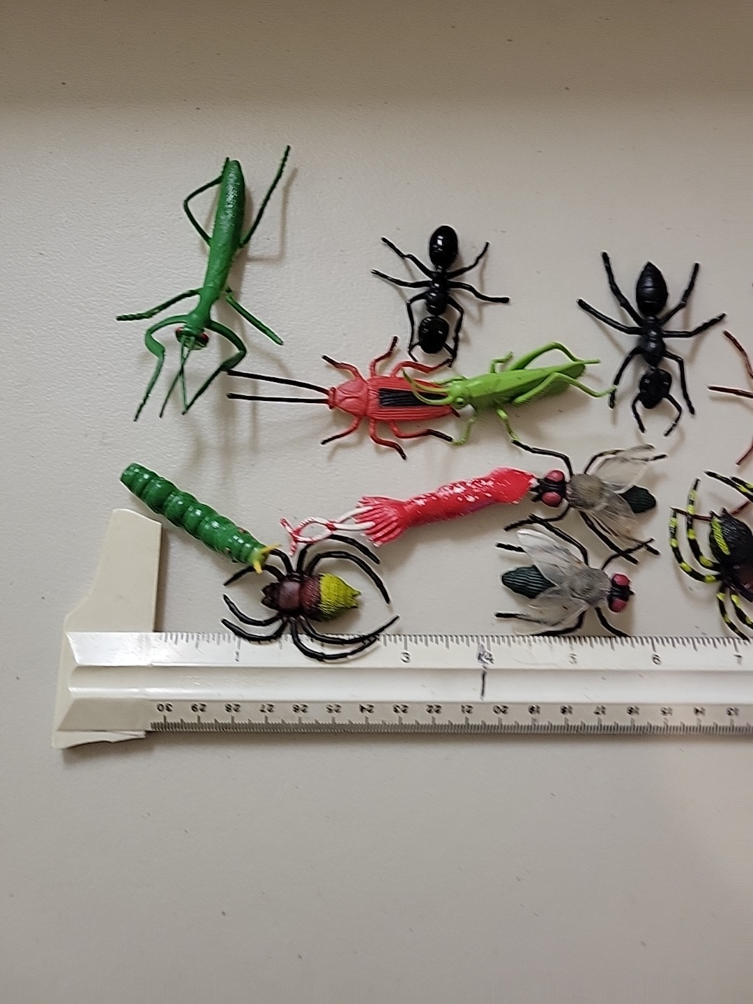 Mixed Lot of Rubber Plastic Spider fly ant Insects Bugs Toy Figures