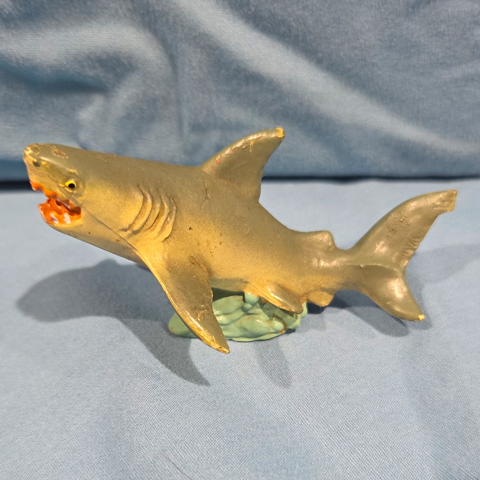 Safari Ltd White Shark Figure Model Toy, Ages 4-7 8-11 12-16 17+ Years