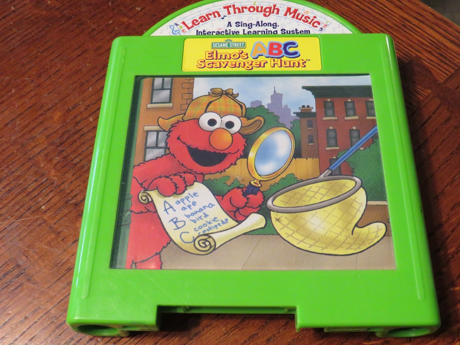 Mattel LEARN THROUGH MUSIC PLUS & 6 Cartridges DORA, BARNEY, SESAME STREET *READ