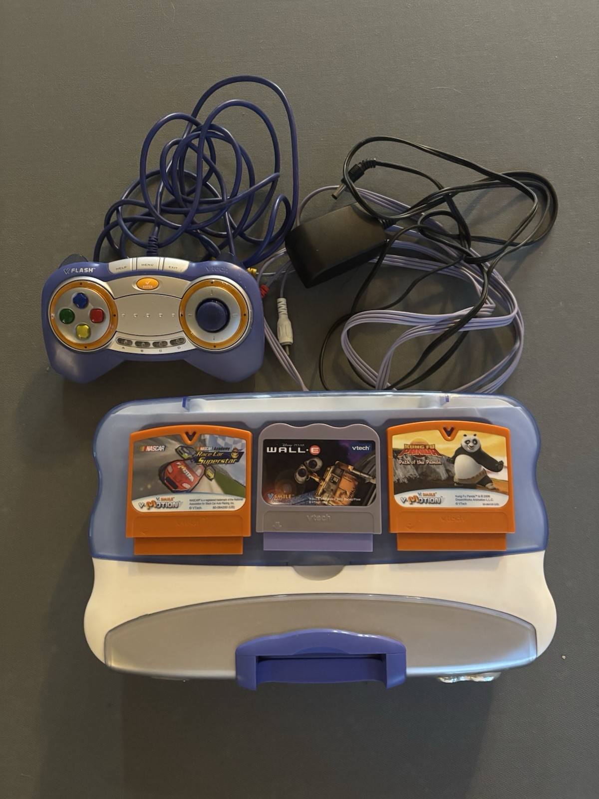 V. Smile V Motion Console With A V.Flash Controller And 3 Games