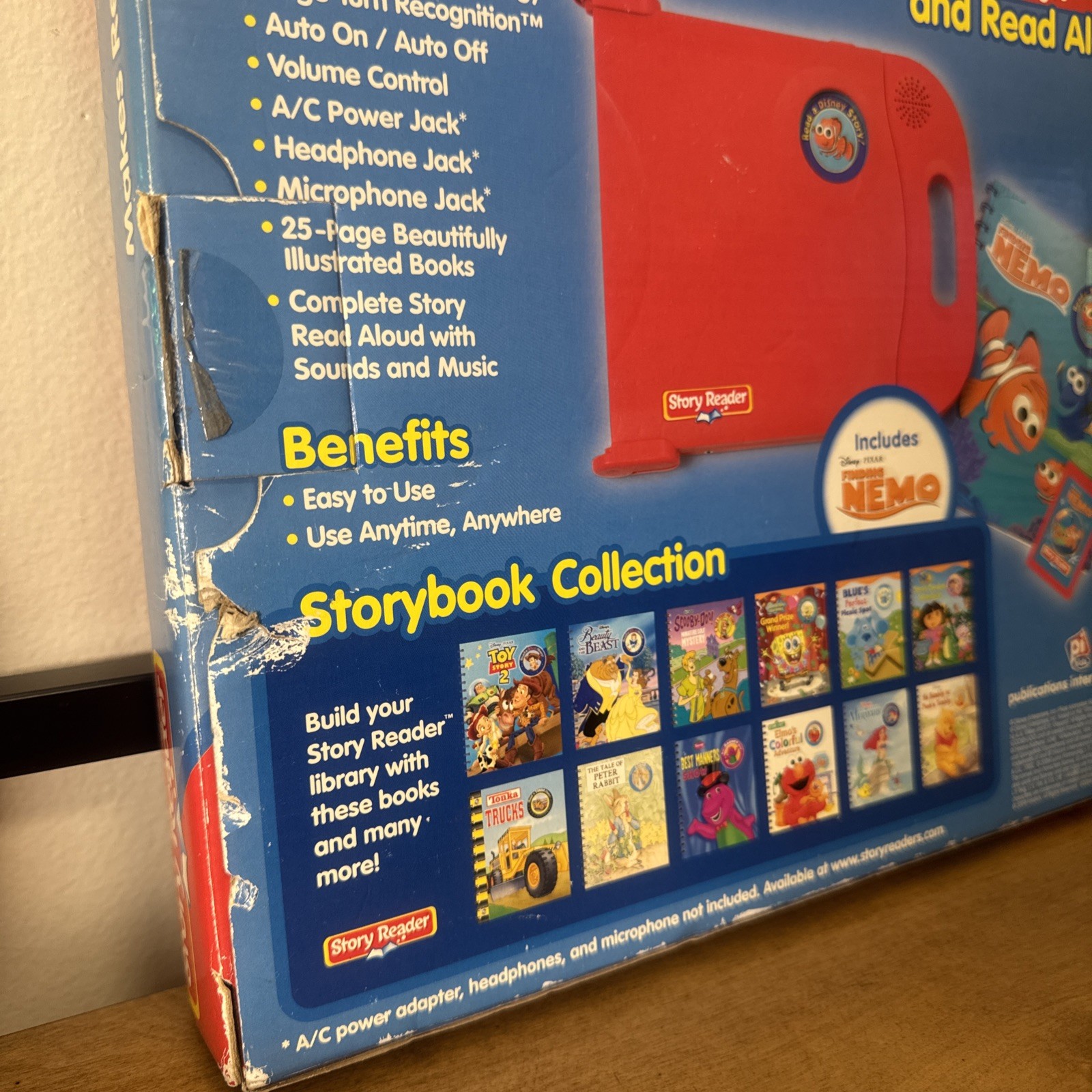 Vintage ELECTRONIC STORY READER w/ Finding Nemo Book READS ALOUD