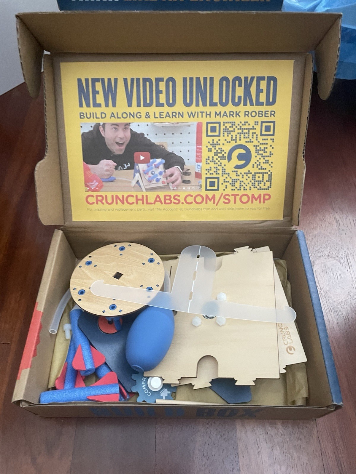 Pre-built – CrunchLabs Rocket Revolver Box 12 – READ DESCRIPTION
