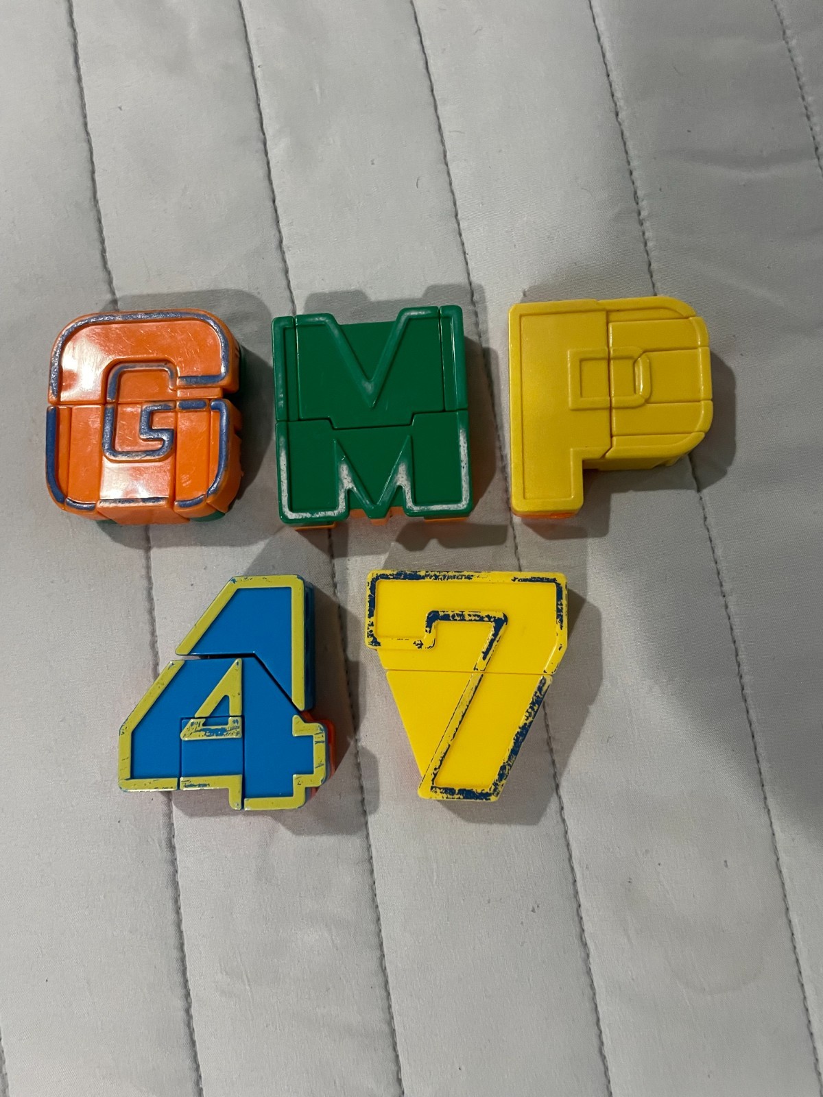 Alphabet Transforming Robot Toys Lot Letters Numbers A-Z 1-9 Not Complete