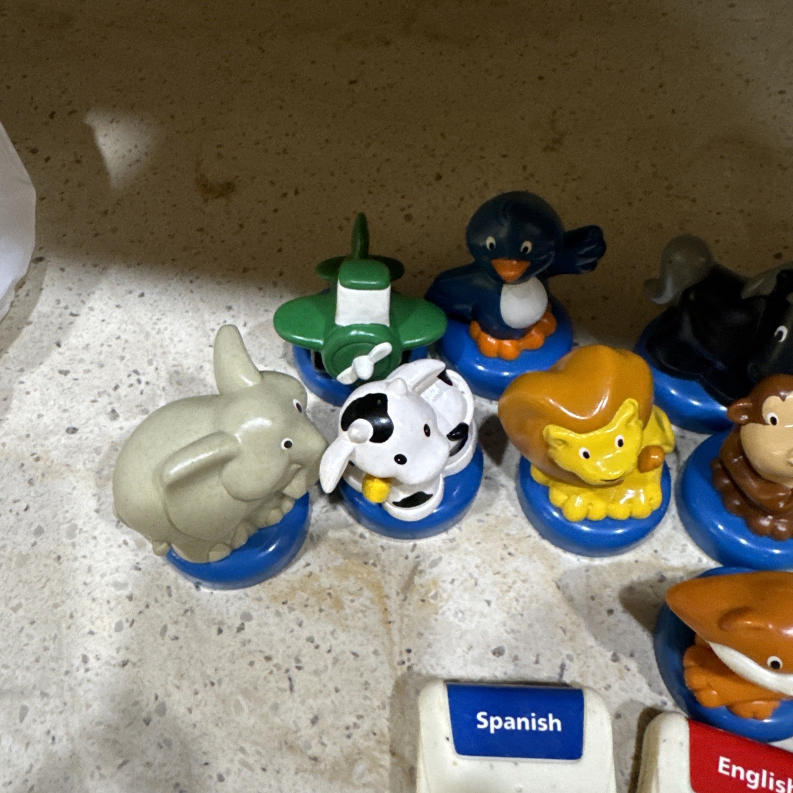 Neurosmith Little Linguist Learning Cartridges – English and Spanish And Figures