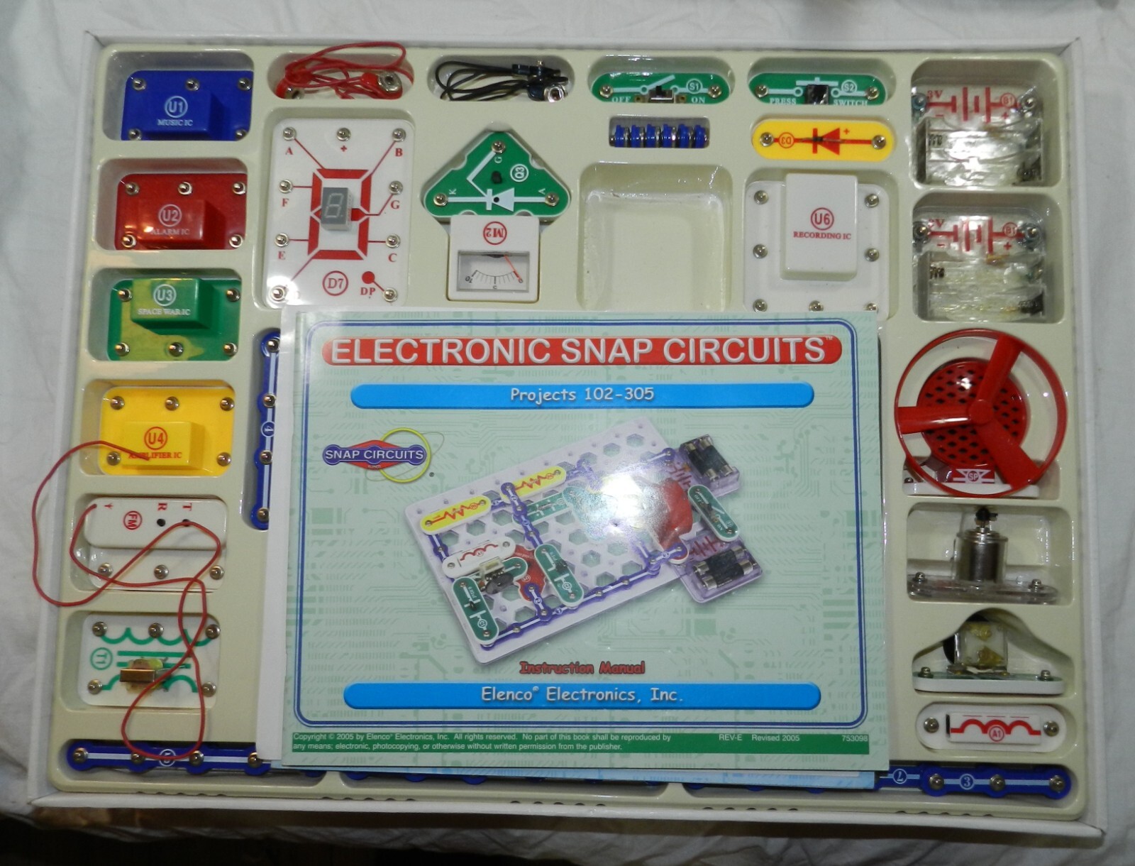 2 sets of Snap Circuits Electronic Learning sets – Pro and Junior