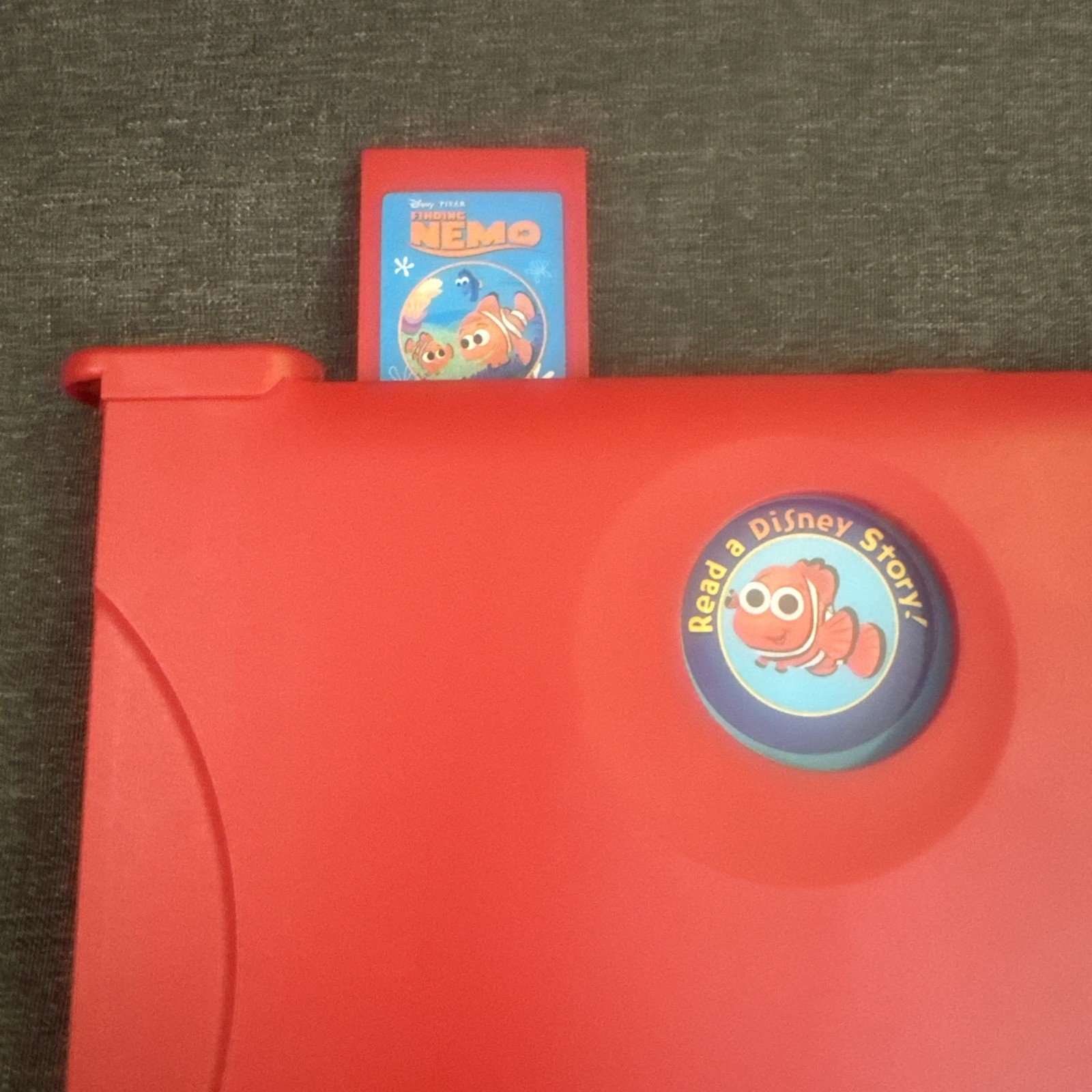 Vintage ELECTRONIC STORY READER w/ Finding Nemo Book READS ALOUD