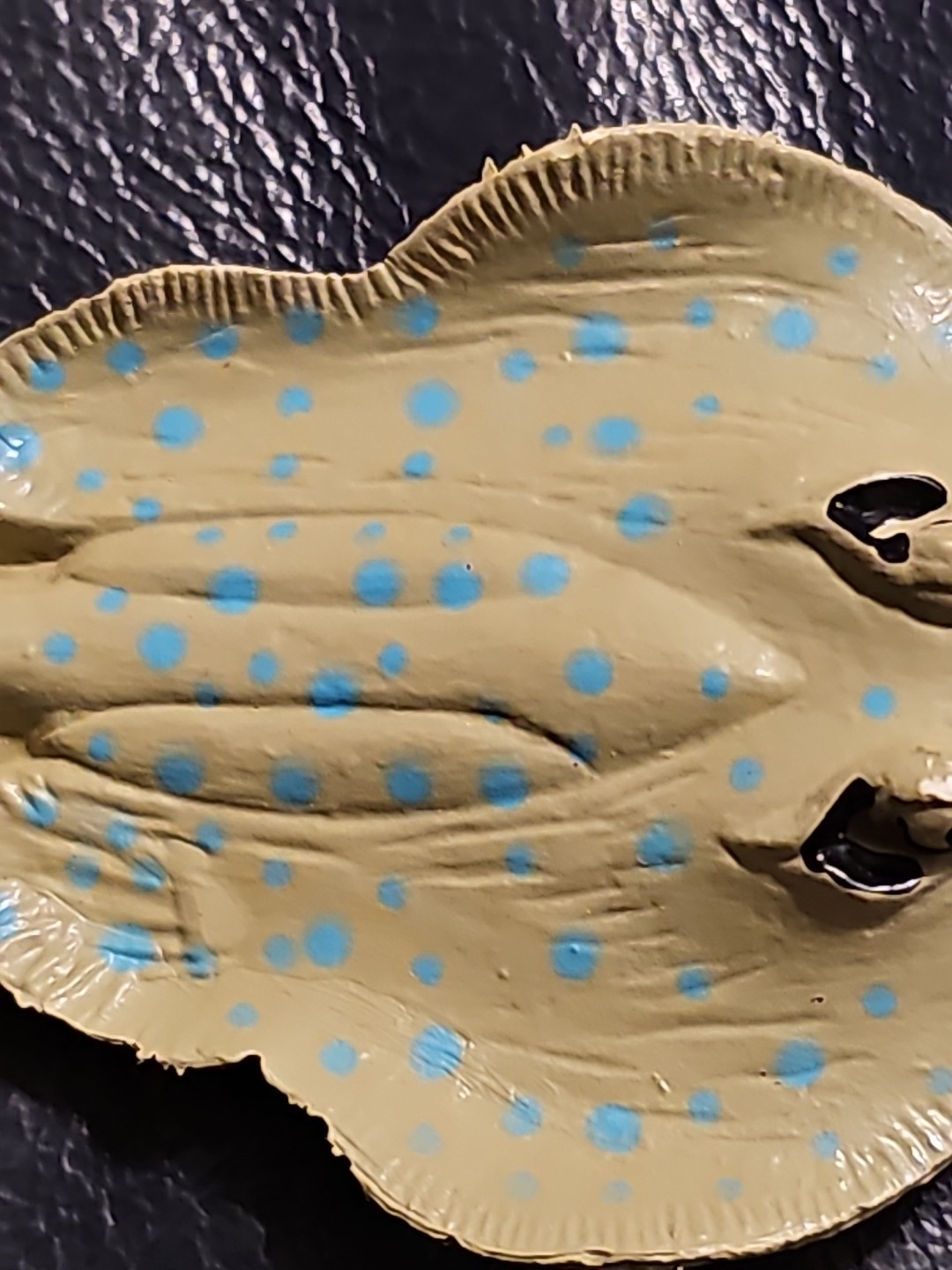 K And M Blue And Gray Spotted Sting Ray Plastic Toy- 4 Inches