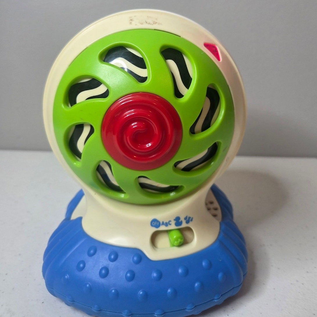 LeapFrog Sing And Spin Alphabet Zoo – Letter, Animal and Music Learning Modes