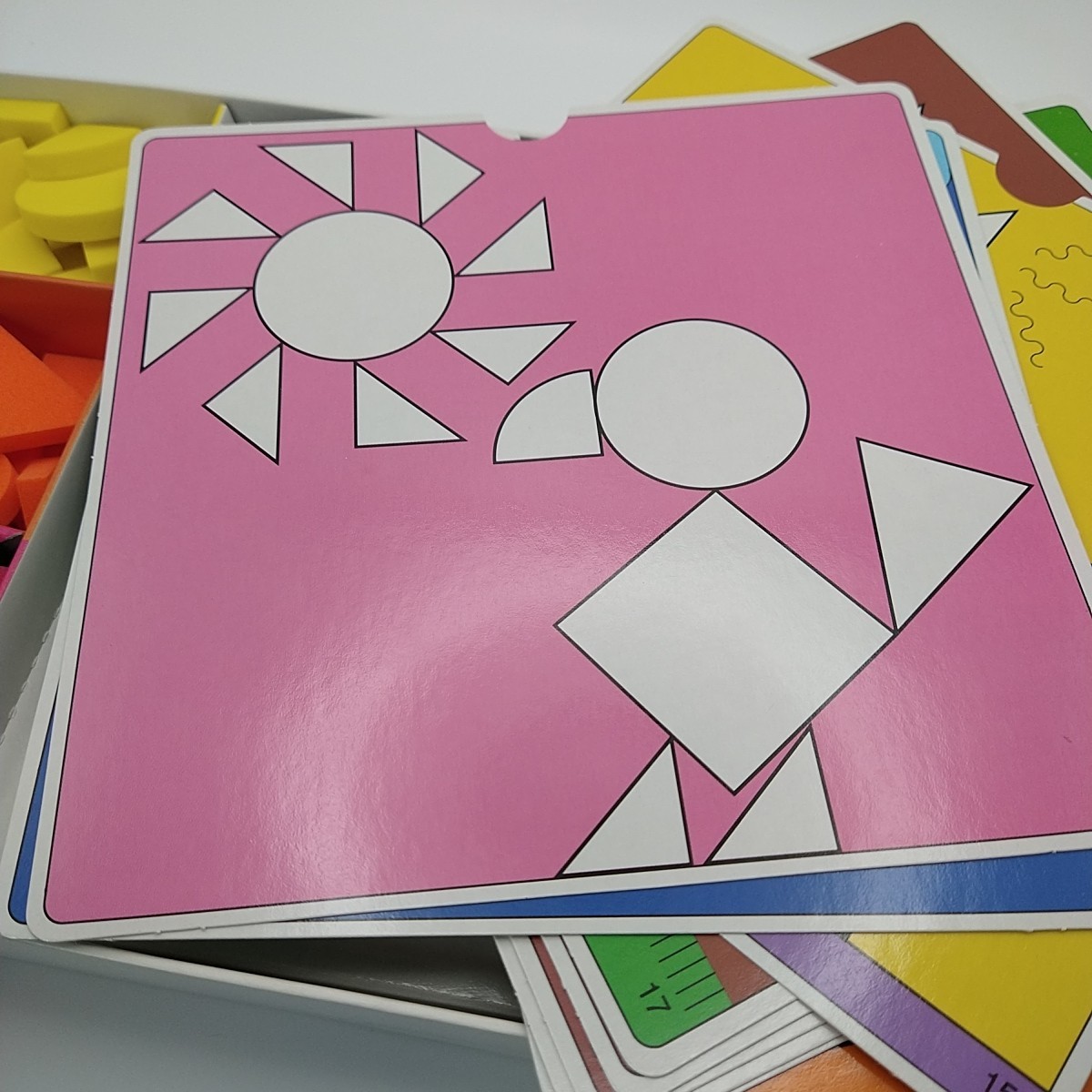 Vtg 1991 Discovery Toys Playful Patterns Design Shape Activity Game Complete