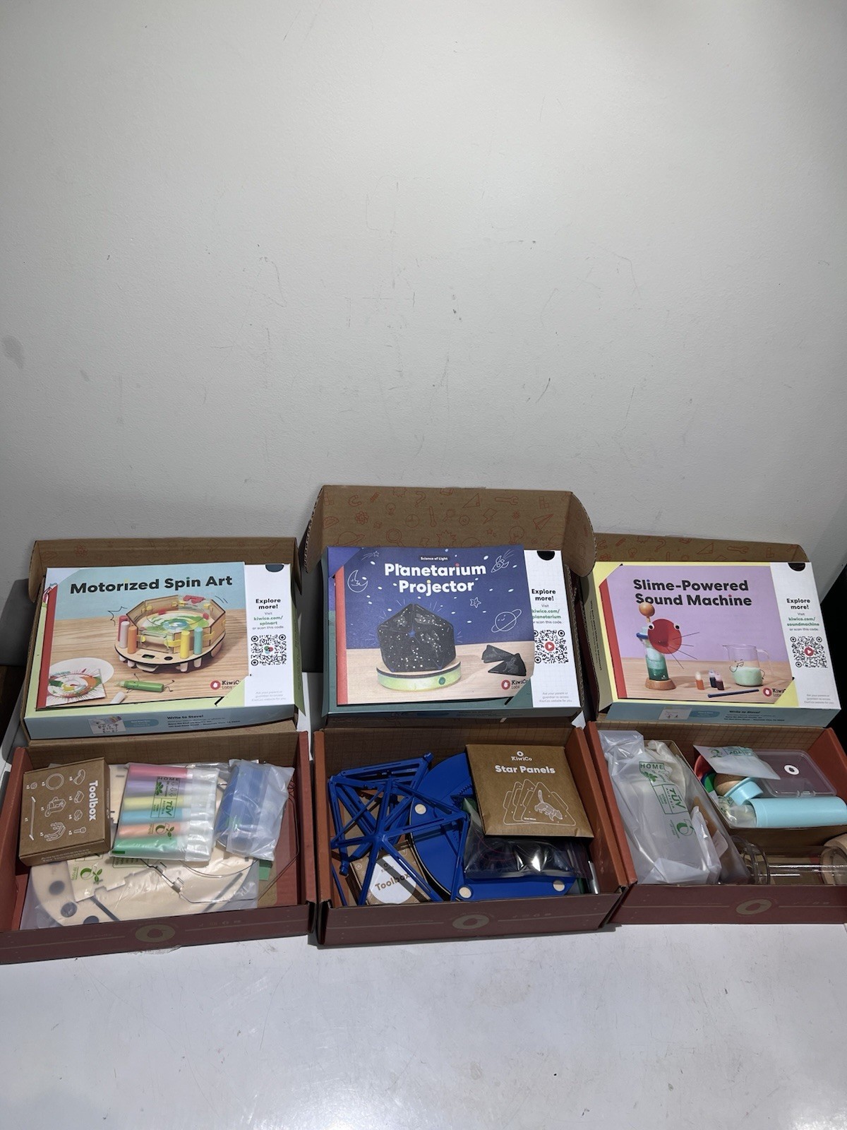 KiwiCo Labs Lot of 3 STEM Science Engineering Kits Ages 9+. New Open Box