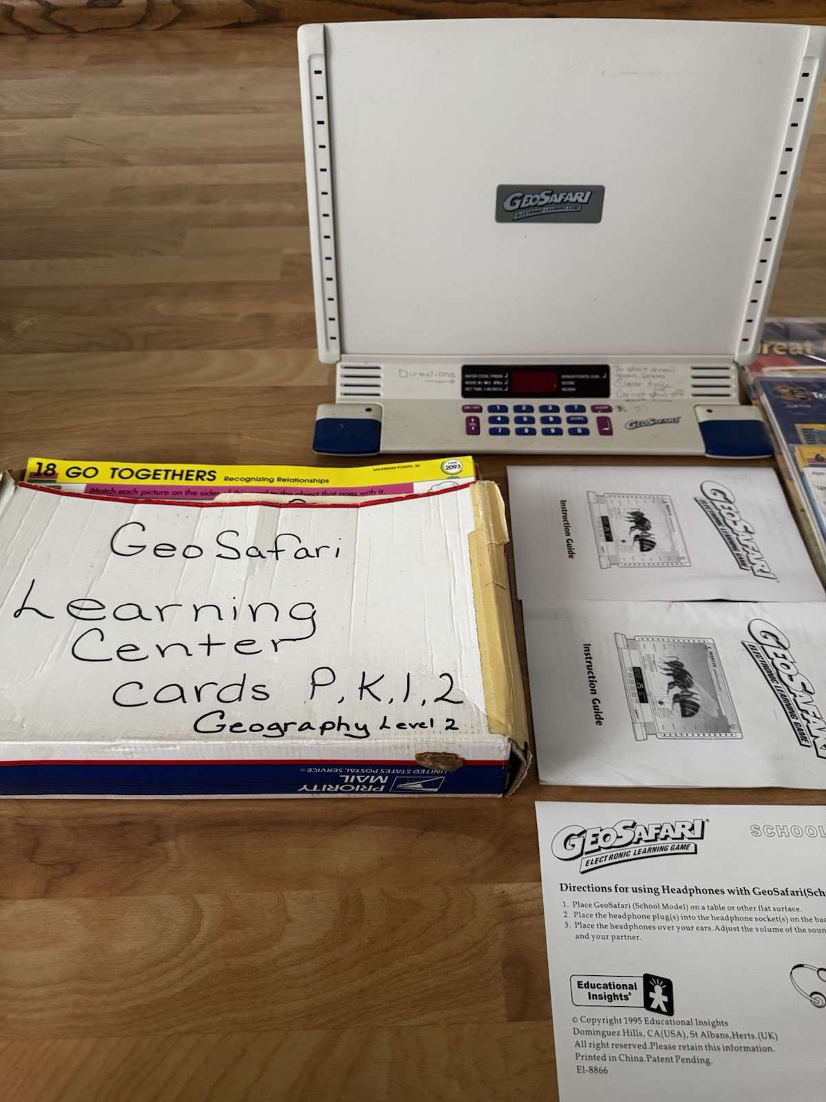 GeoSafari EI-8865 Electronic Learning Game VINTAGE TESTED WORKS W/ Tons Of Cards