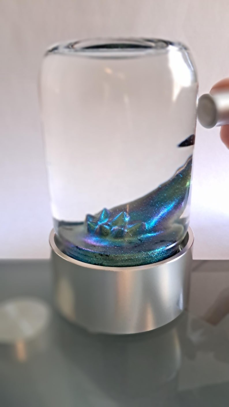 Iridescent GREEN Spike Ferrofluid Magnetic Display
