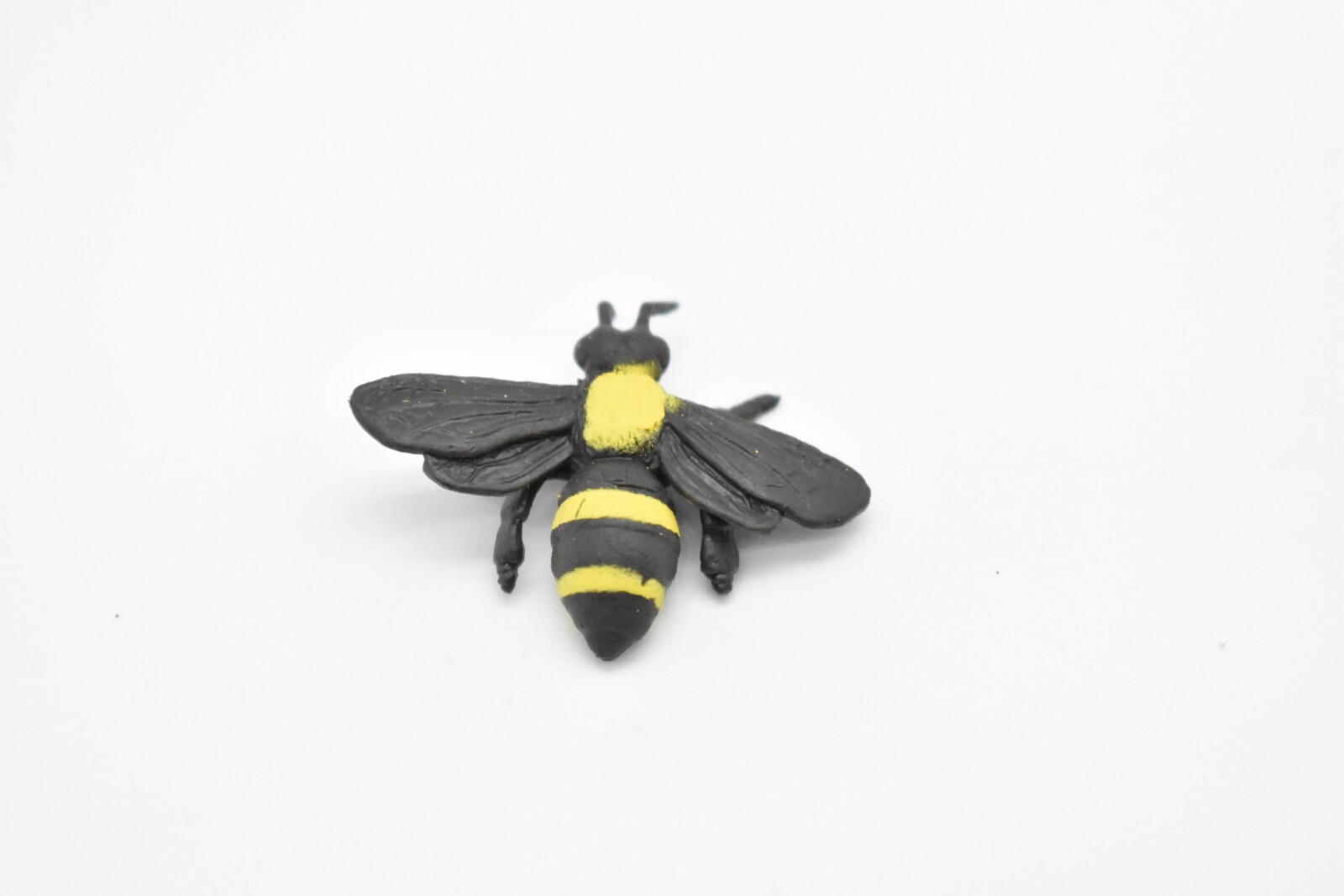 Bumblebee, Flexible, Soft Rubber Toy Bee Model Bug 1″ F3416 B33