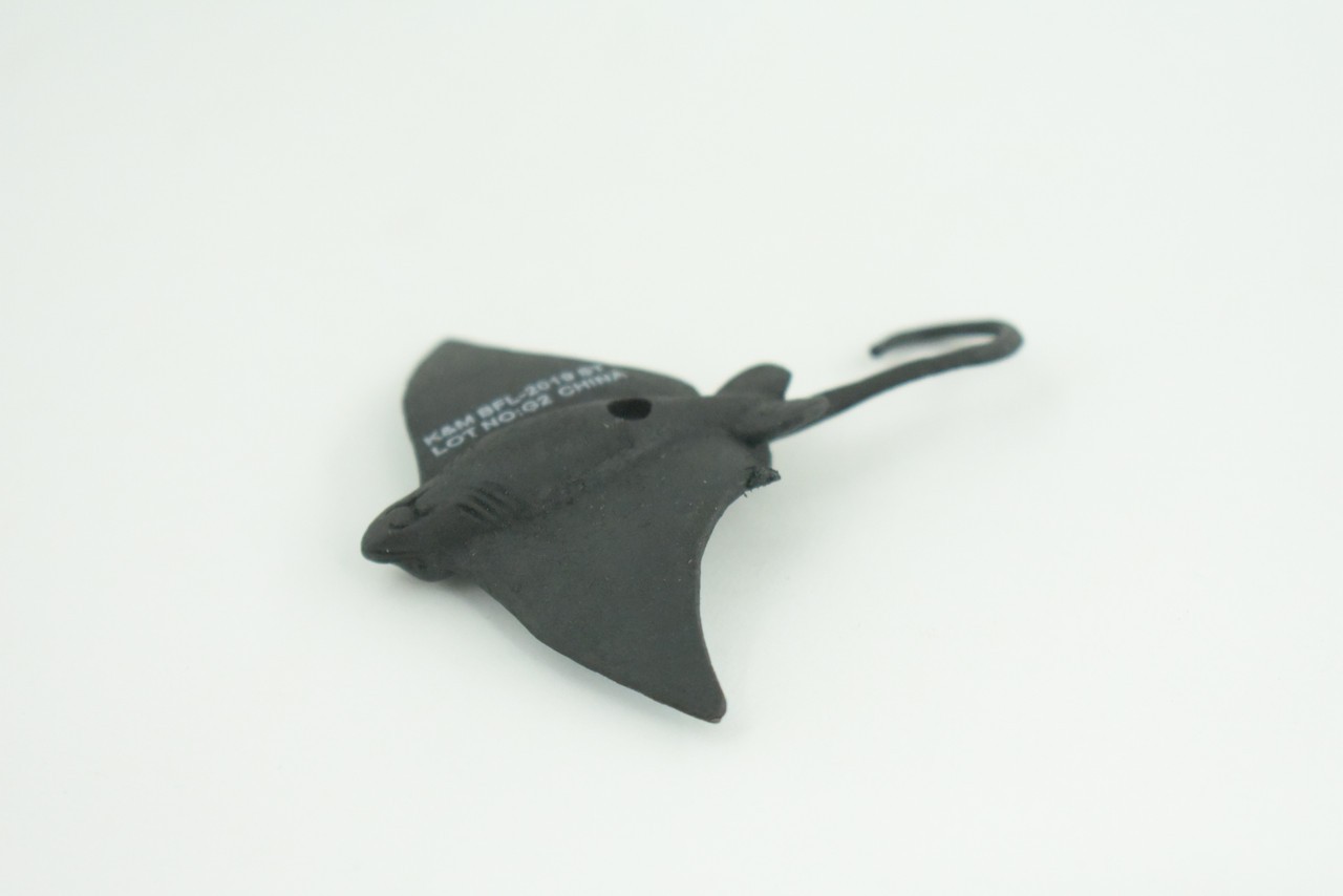 Toy California Bat Ray, Realistic, Model, Kids, Gift, 2 1/2 Inches CWG55 B197