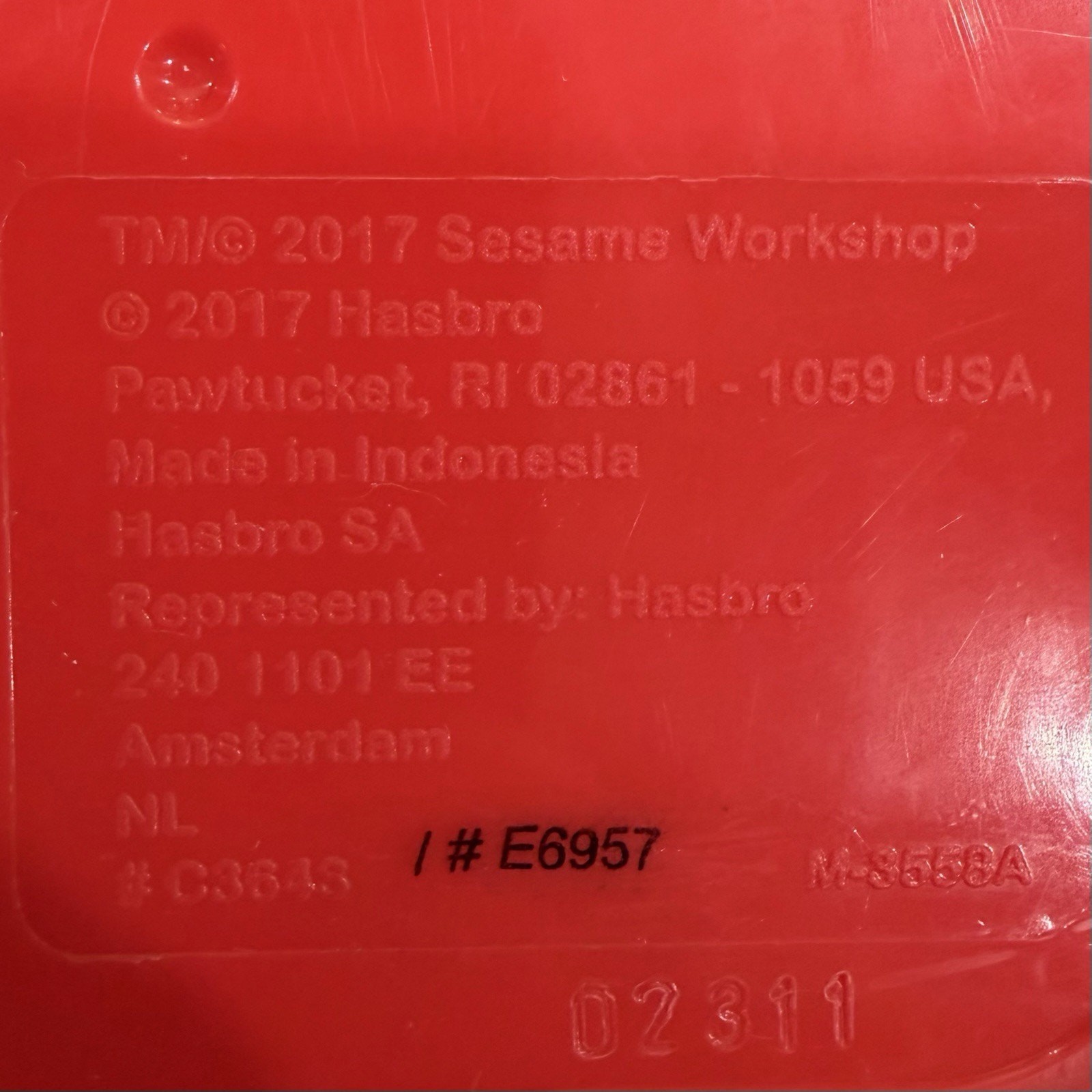 Sesame Street/Hasbro Elmo’s On The Go Alphabet Letters Carry Case-*READ/Lt Flaws