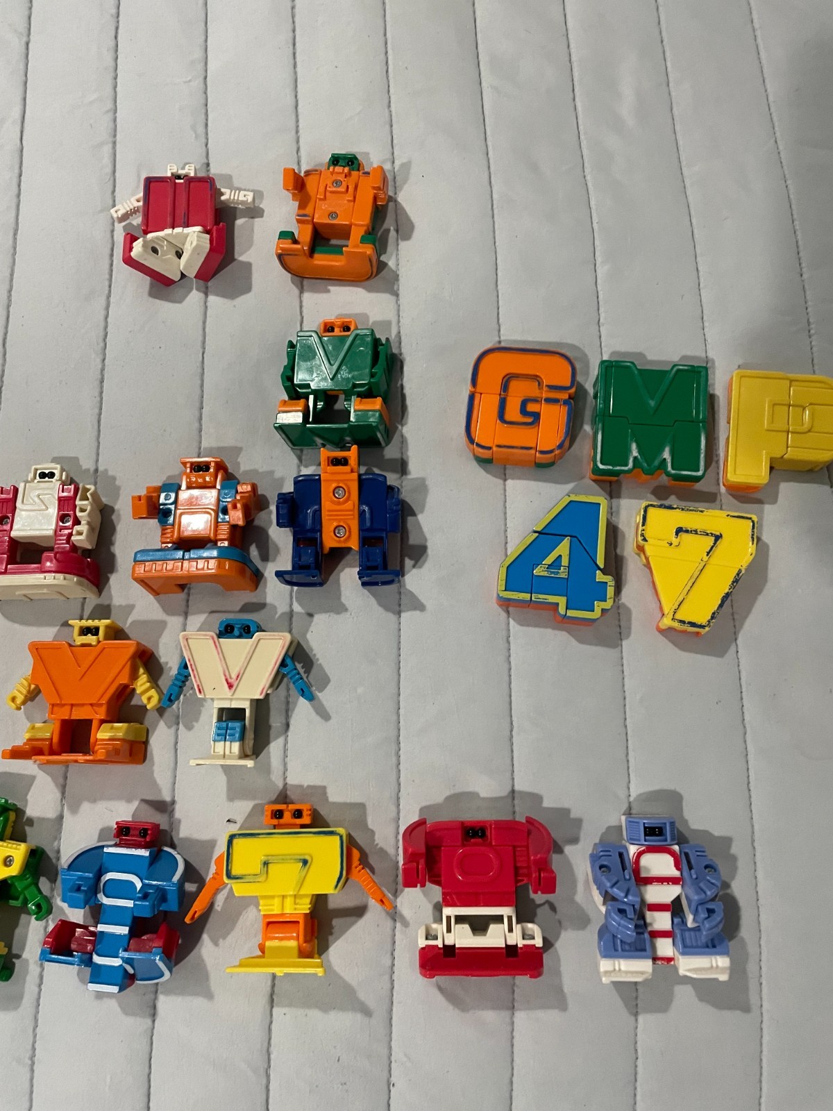 Alphabet Transforming Robot Toys Lot Letters Numbers A-Z 1-9 Not Complete