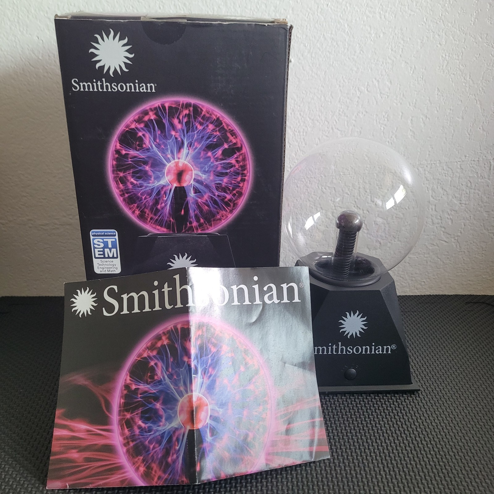 Smithsonian Physical Science STEM Plasma Ball Light Show, Works