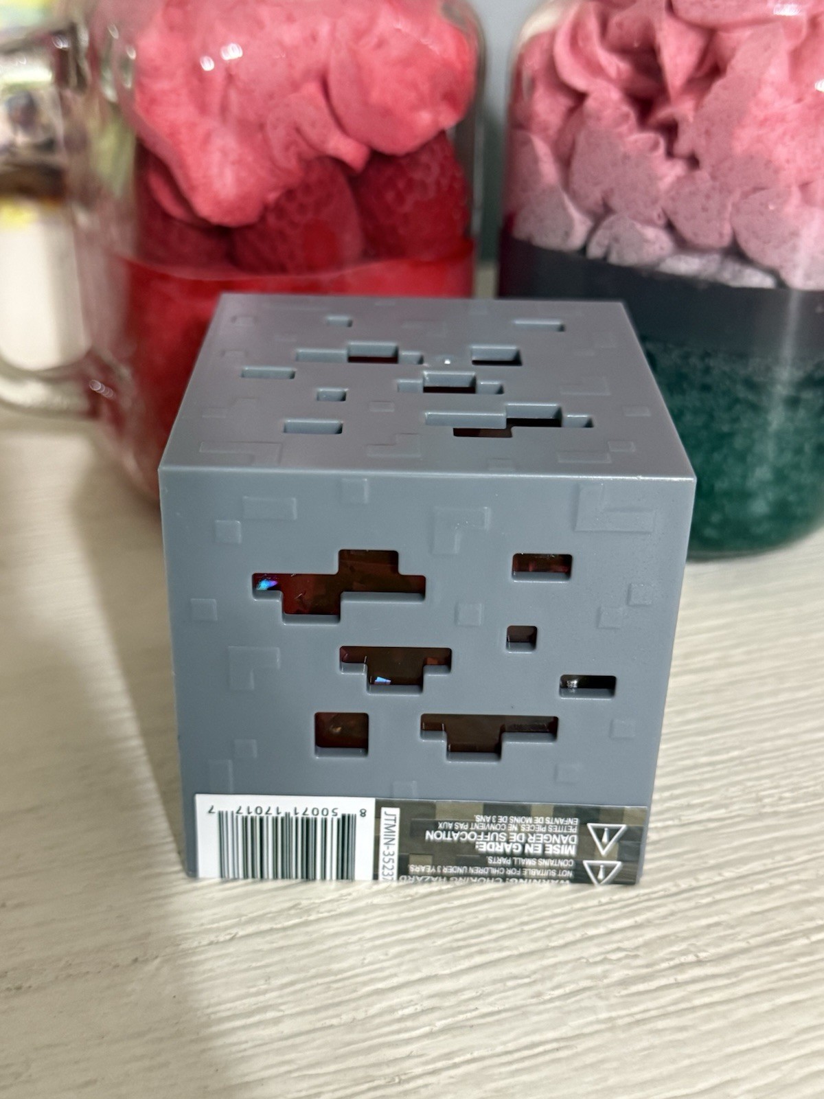 New MINECRAFT JELLY CUBES – RARE Red Viral Squishy Nee Doh Ish Type Fidget