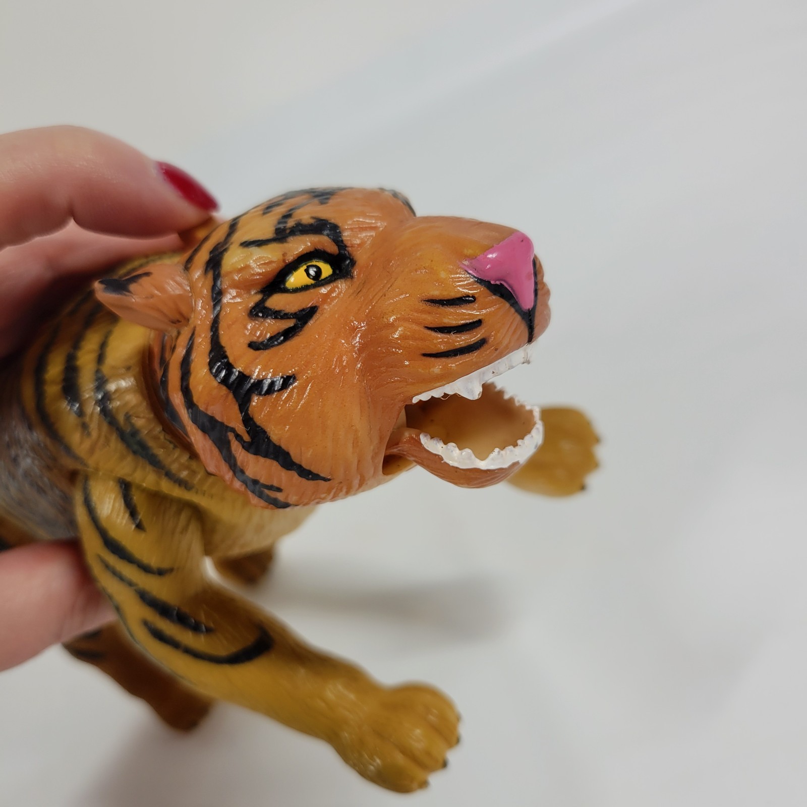 Vintage Plastic Articulated Tiger Action Figure 1987 HG Industries Toy Poseable