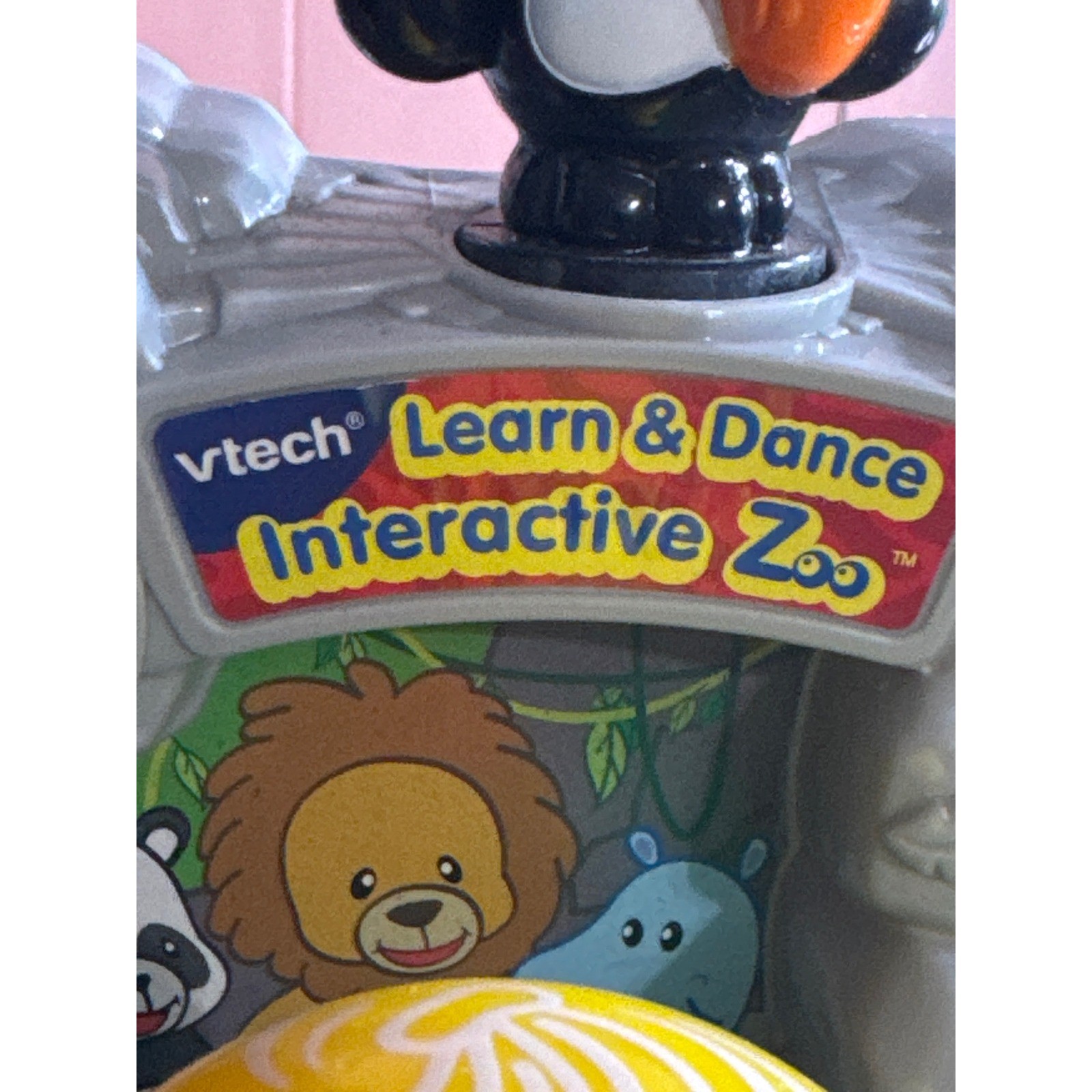 VTech Learn & Dance Interactive Zoo Replacement Part Black BATTERY COVER Screw