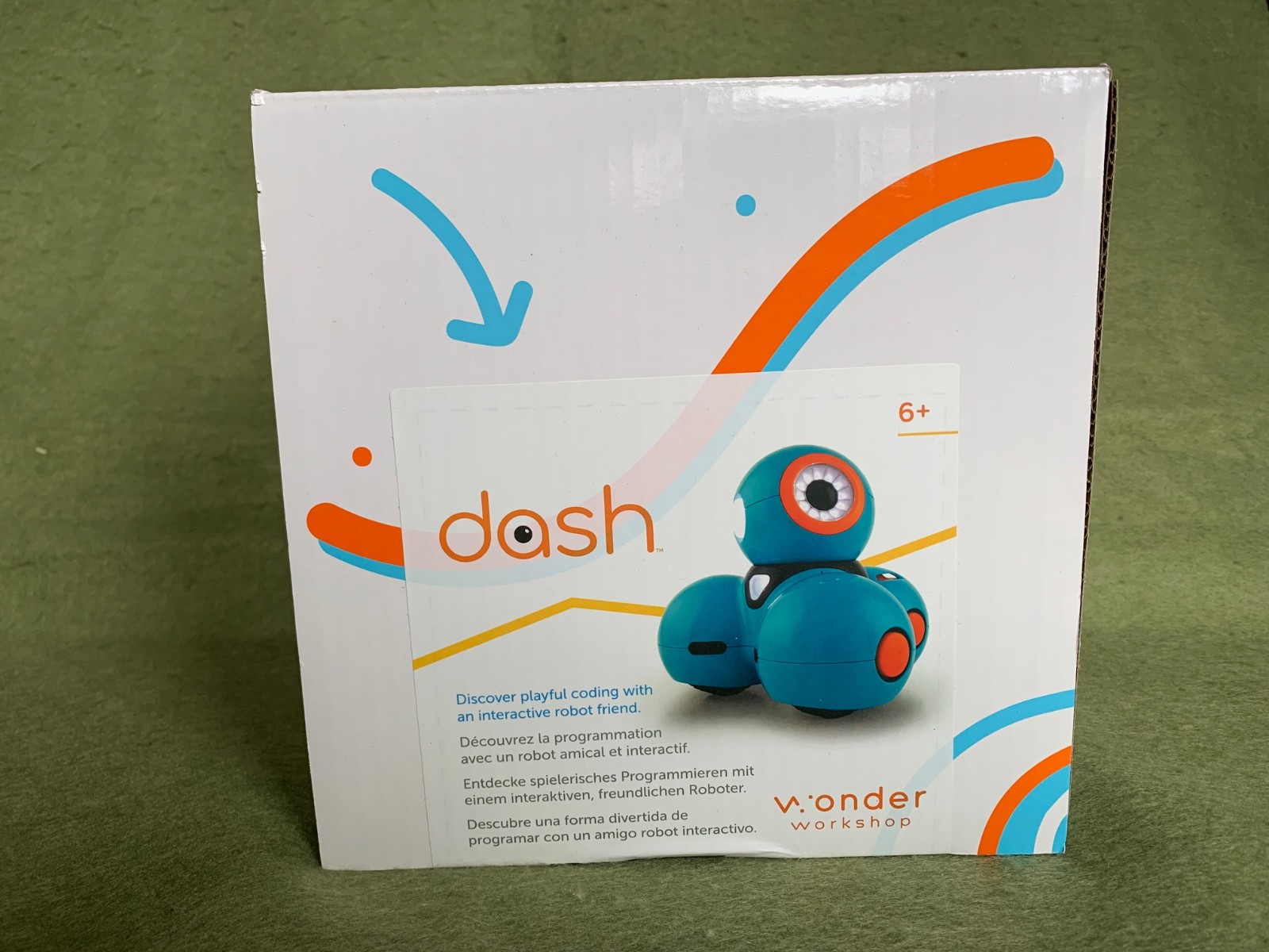Wonder Workshop Dash Robot DA03 + Accessory pack! NEW! SEALED!
