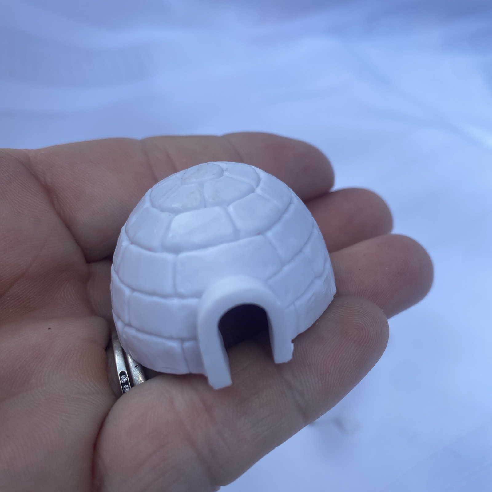 Safari Ltd Arctic Animal & Igloo Toys Miniature Toy Figurine Set 9 Pieces