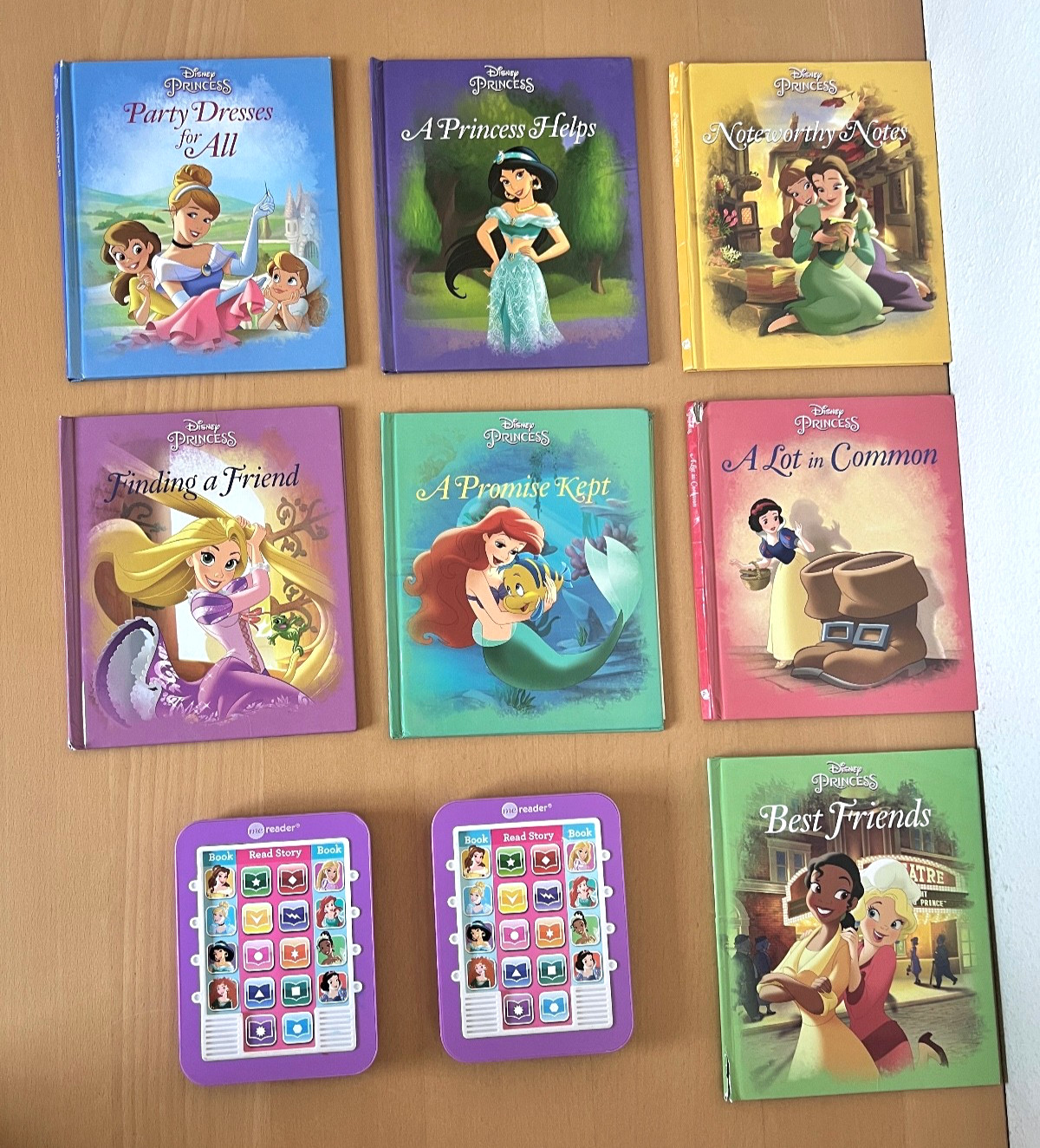 Disney Princess Lot of 2 Electronic Me Reader & 7 Story Books -Read Description-
