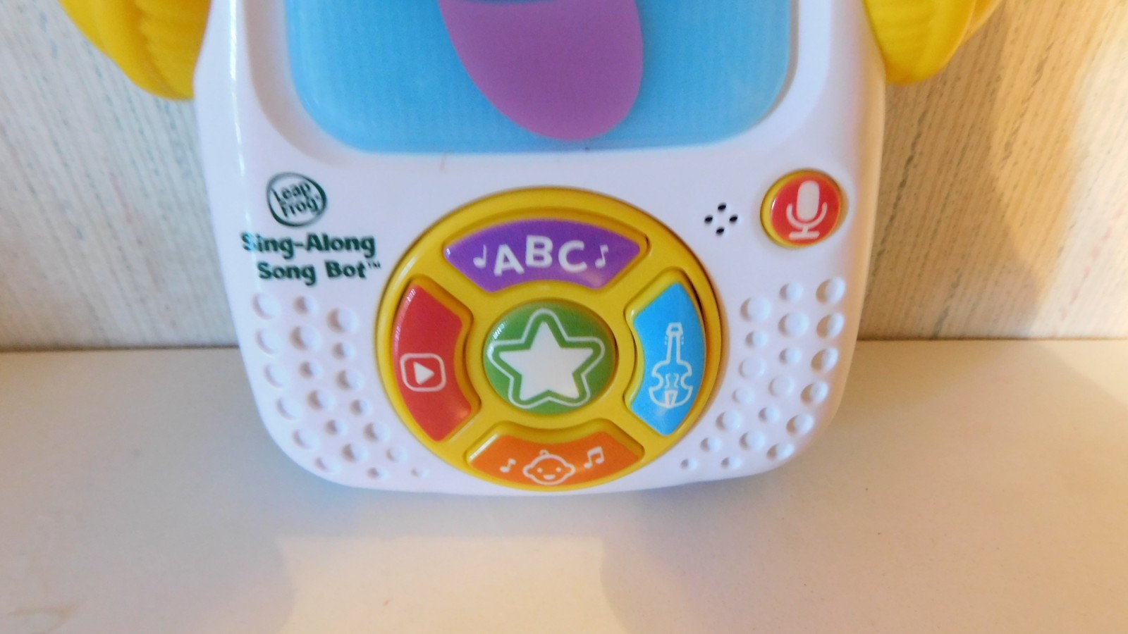 LeapFrog Sing-Along Song Bot – Interactive Musical Toy, White