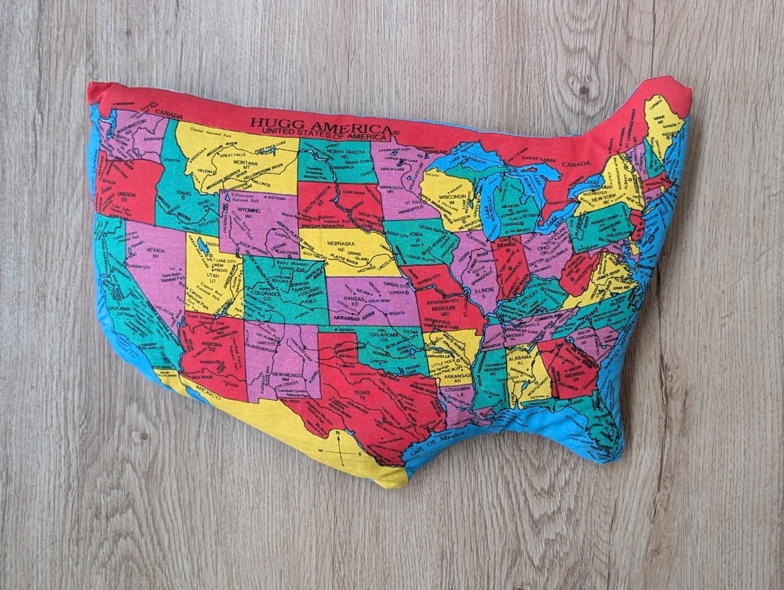 VINTAGE 1990 Hugg-A-Planet HUGG AMERICA Political Map Plush Educational Pillow