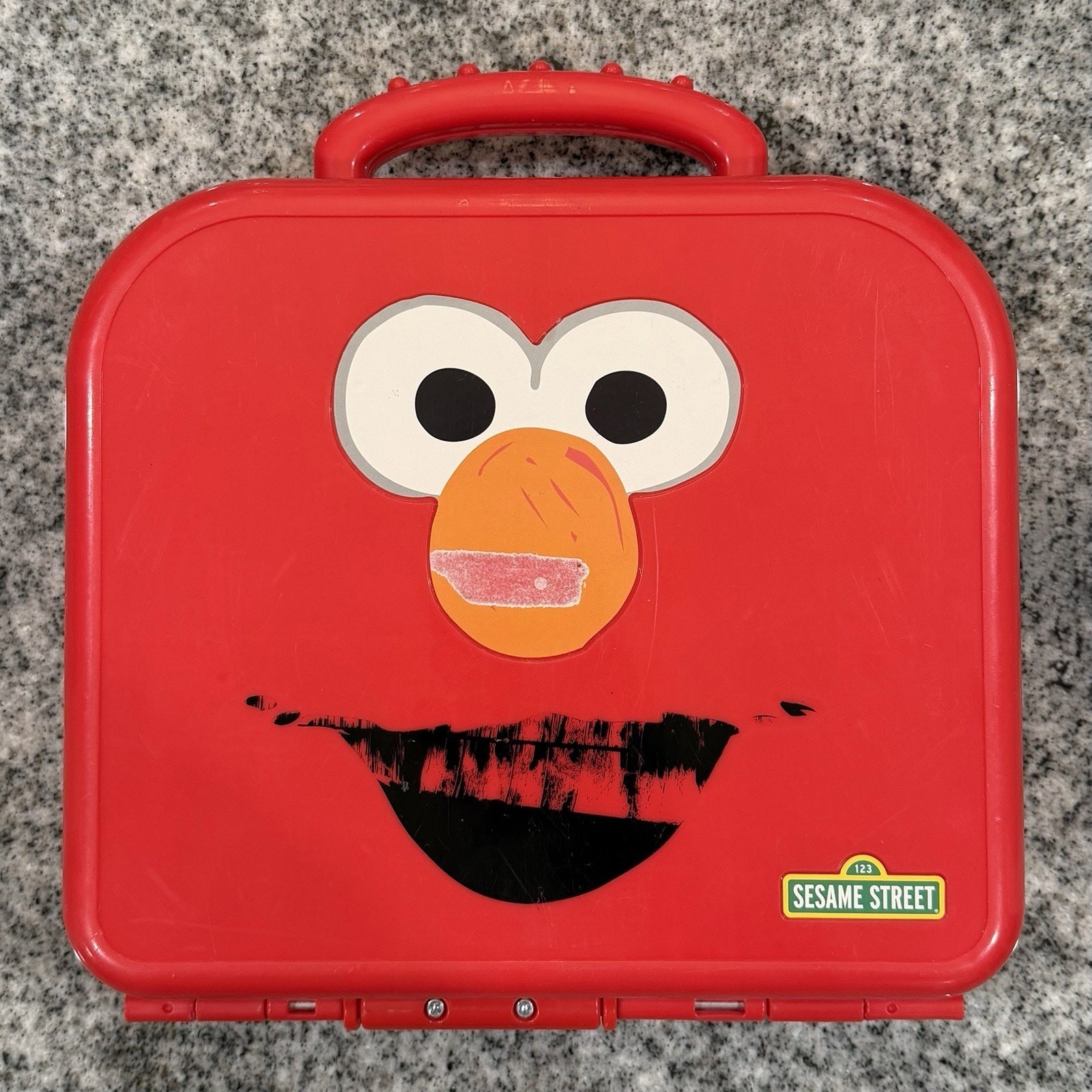 Sesame Street/Hasbro Elmo’s On The Go Alphabet Letters Carry Case-*READ/Lt Flaws