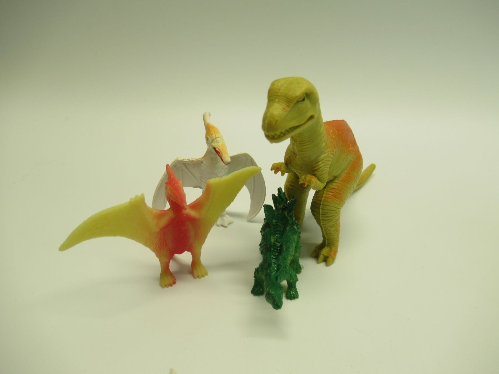 Plastic Molded Miniature Wild Safari Animals Lot of 34 Dinosaurs Spiders Snakes