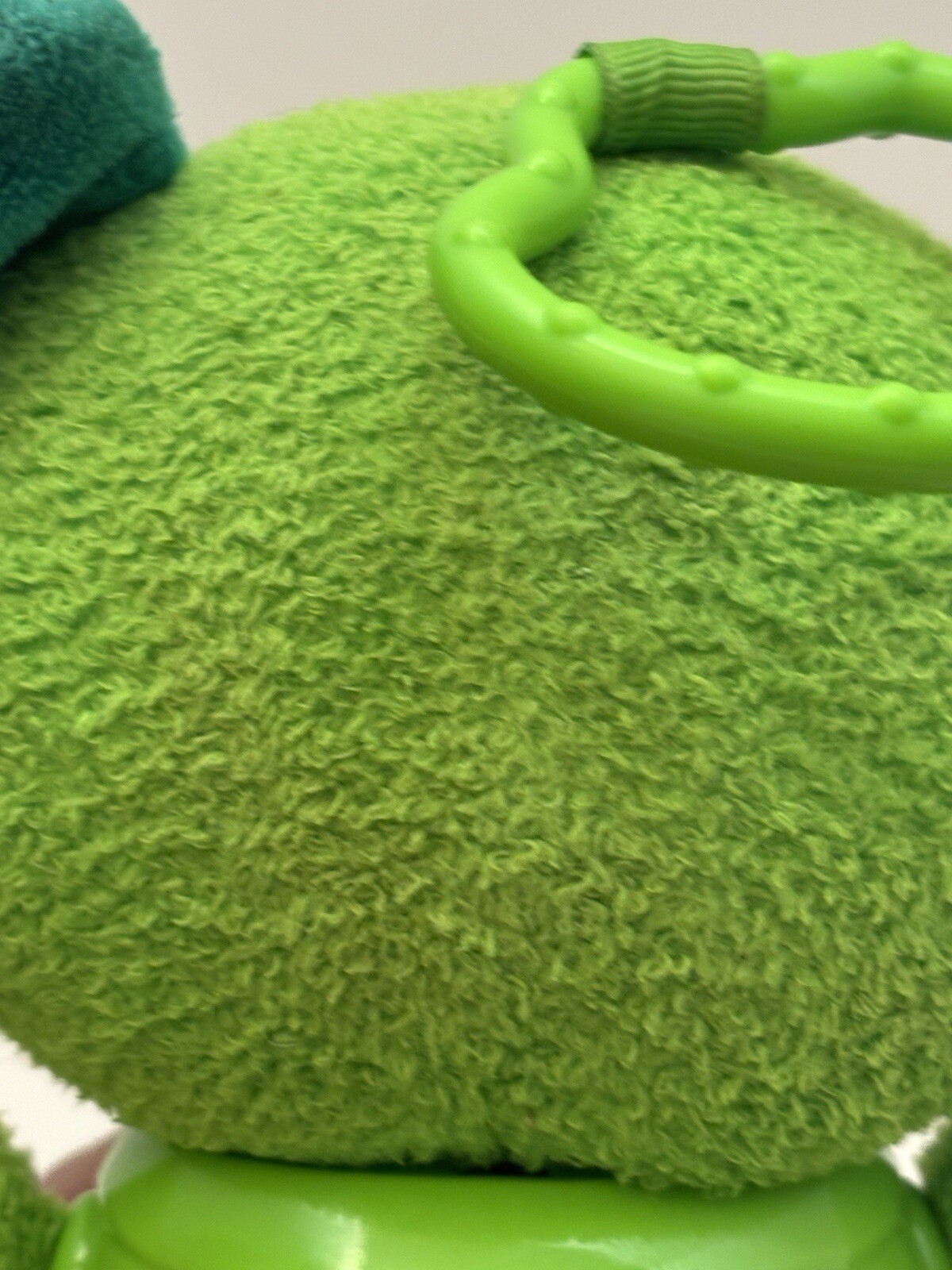 LeapFrog Sing and Snuggle My Pal Scout Puppy Interactive Plush Toy 8″