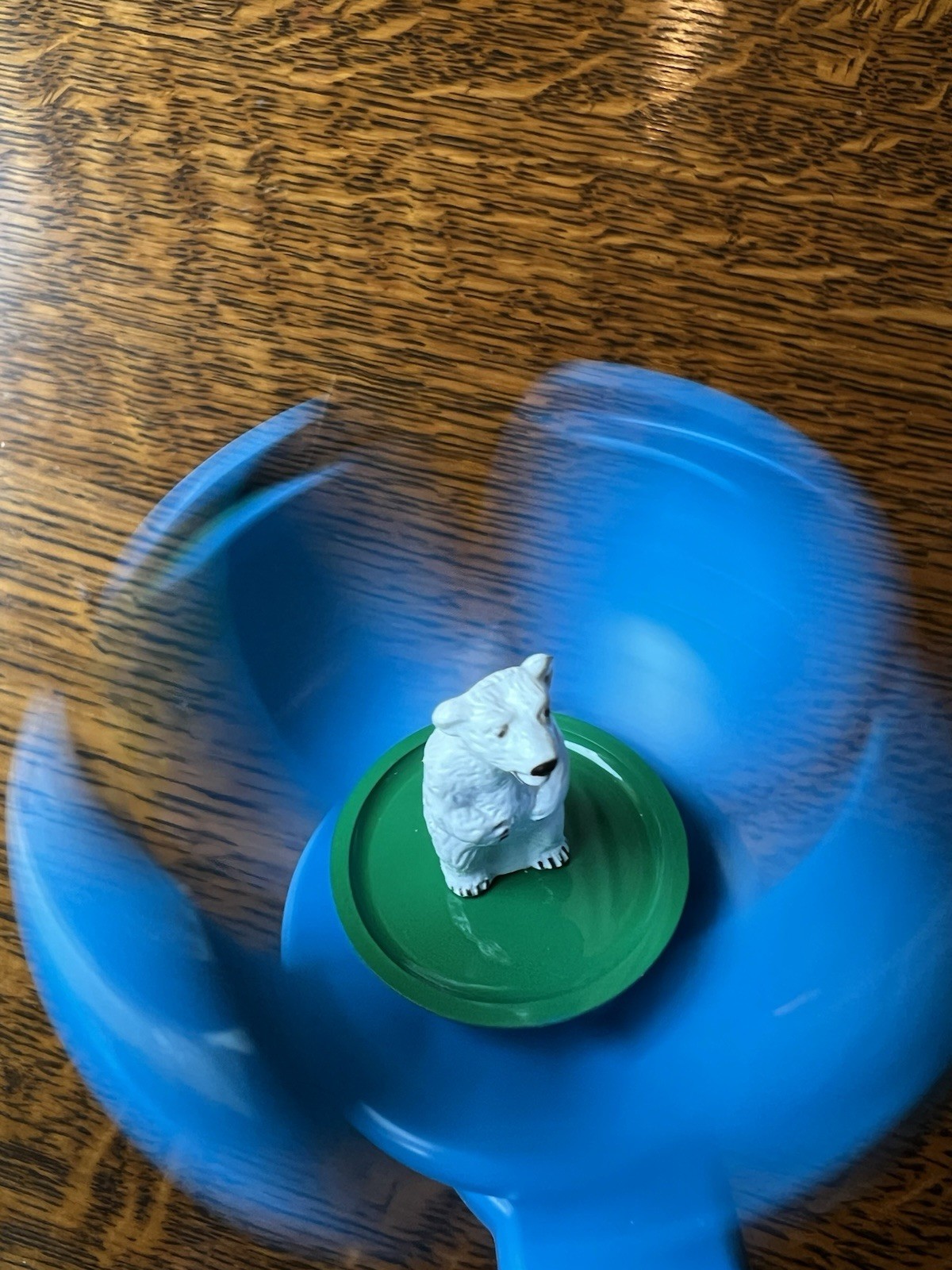 Wildlife Spinners Child’s Toy. Globe Spins Open To Reveal Polar Bear. Preowned