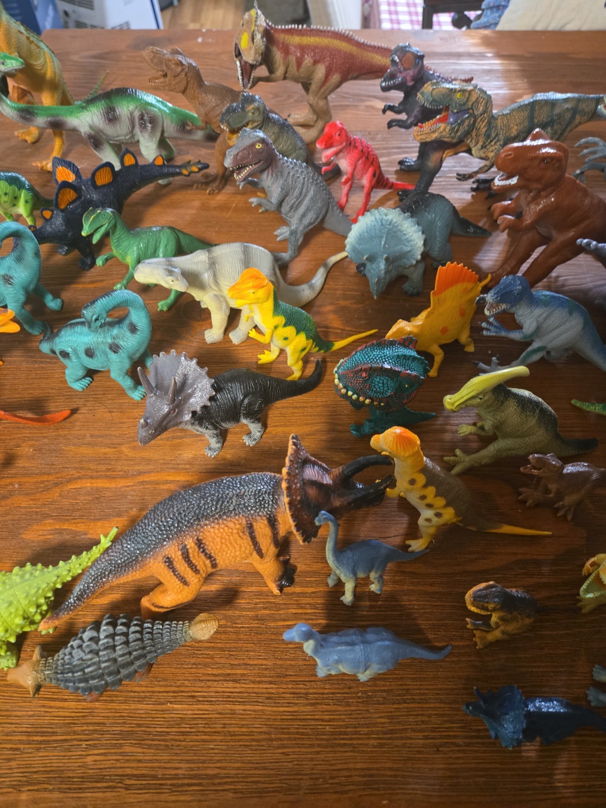47pcs – Large Lot Rubber Plastic DINOSAURS Toys Vintage 1985 – 2020 (HO)