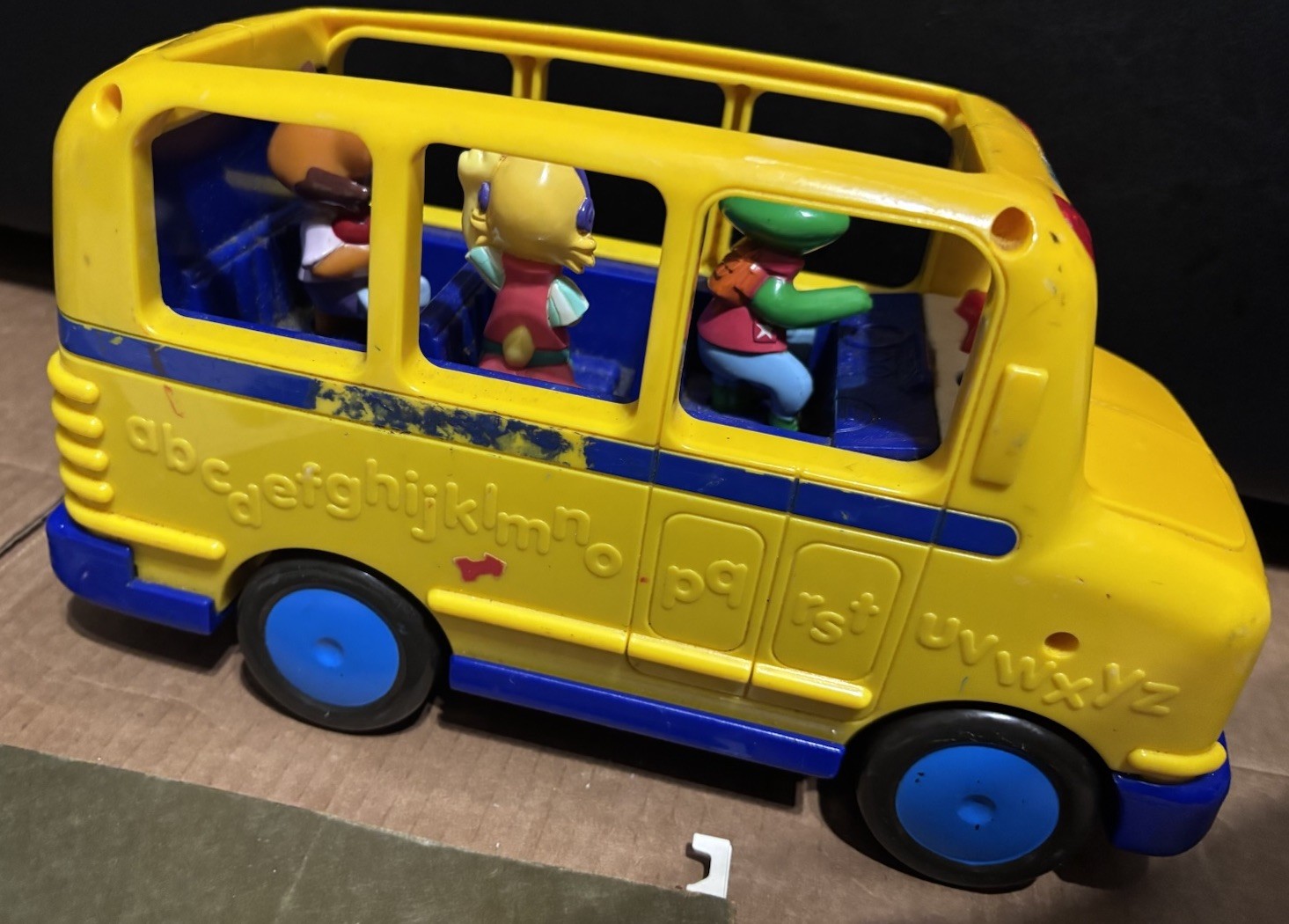 Leap Frog Phonics Fun & Learn Bus A–Z Alphabet 2001 For Parts Not Working Toy