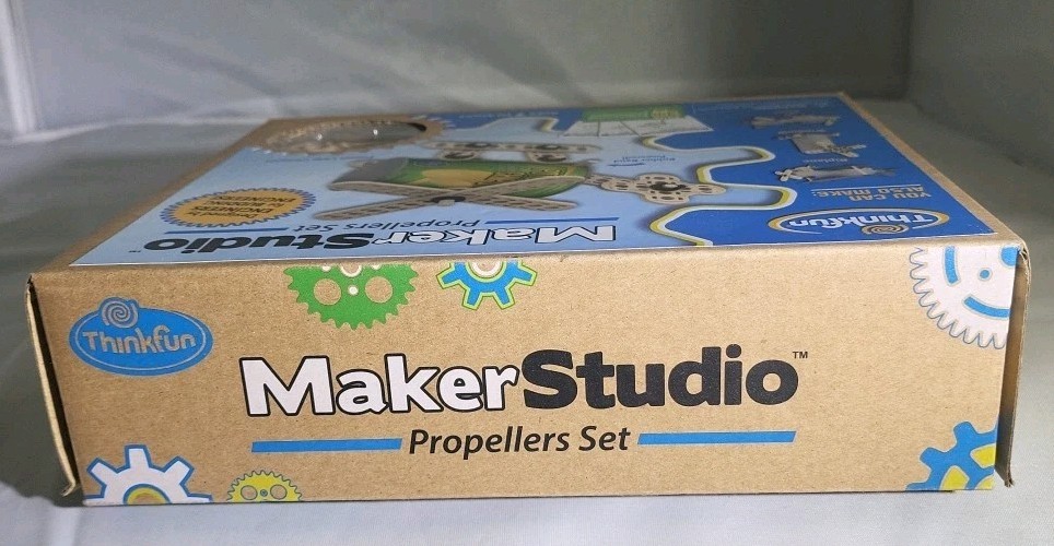 Engineering Set STEM Builds 4 Items and 10 challenge cards Maker Studio NIB