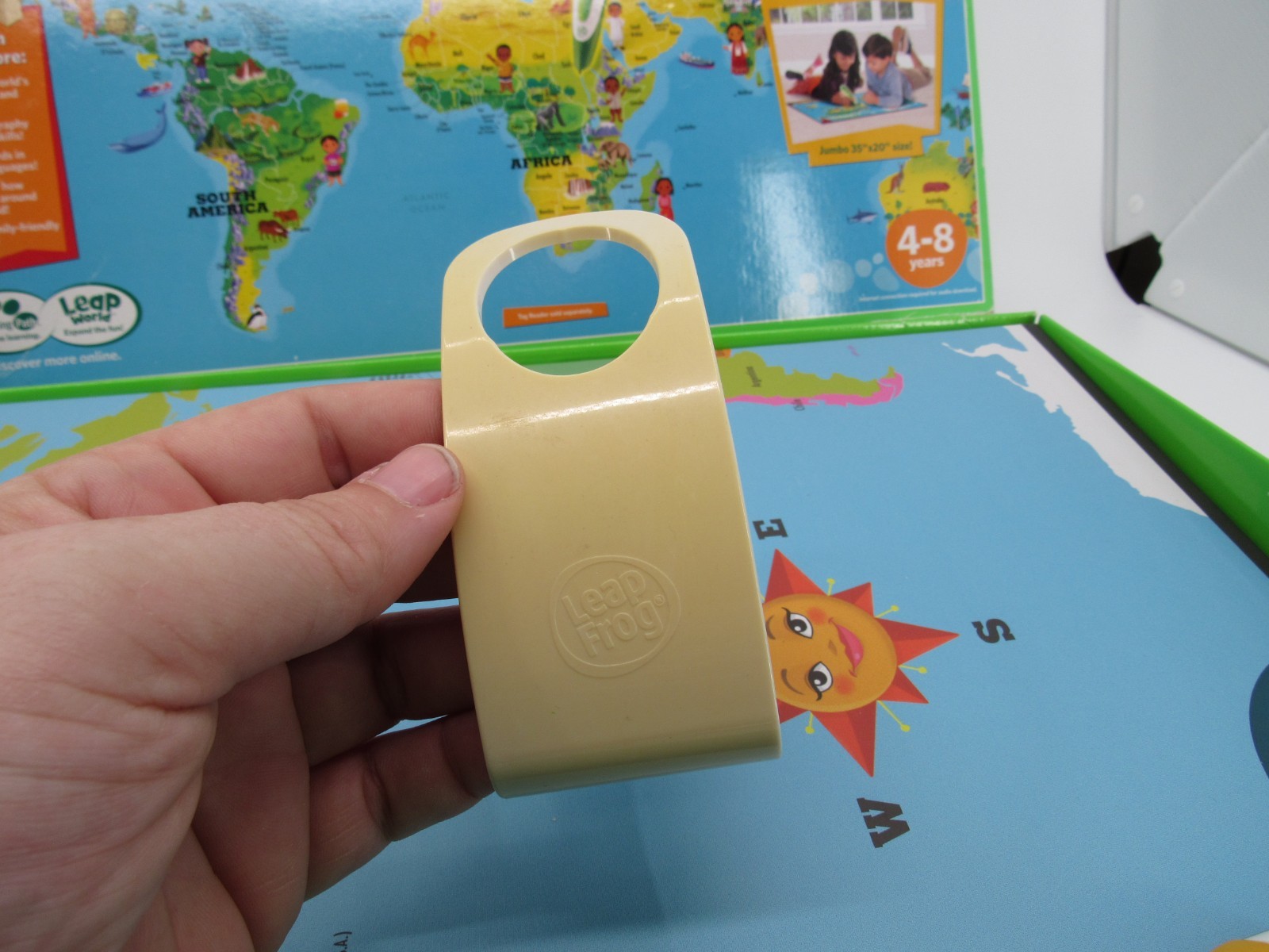 Leap Frog Interactive World Map 2 Sided Tag Read System Pen Included
