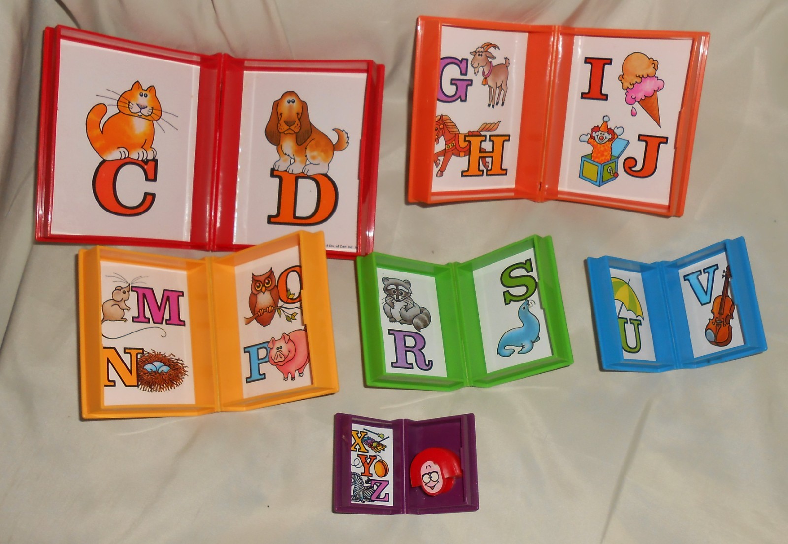 Vintage TupperToys 1987 Tupperware Alphabet Nesting Books (Complete) Damaged