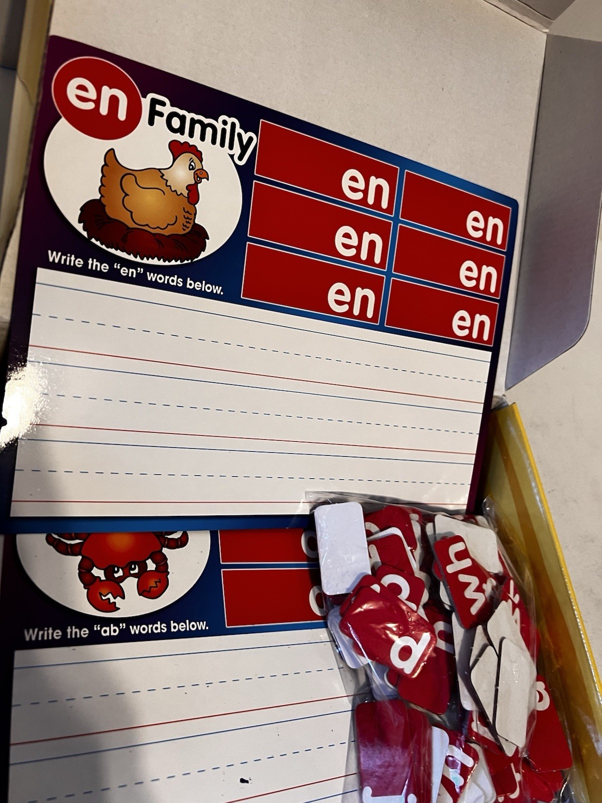SCHOLASTIC Word Family Words Mats 1990s Phonics Teacher’s Friend K-2 Ages 4-8