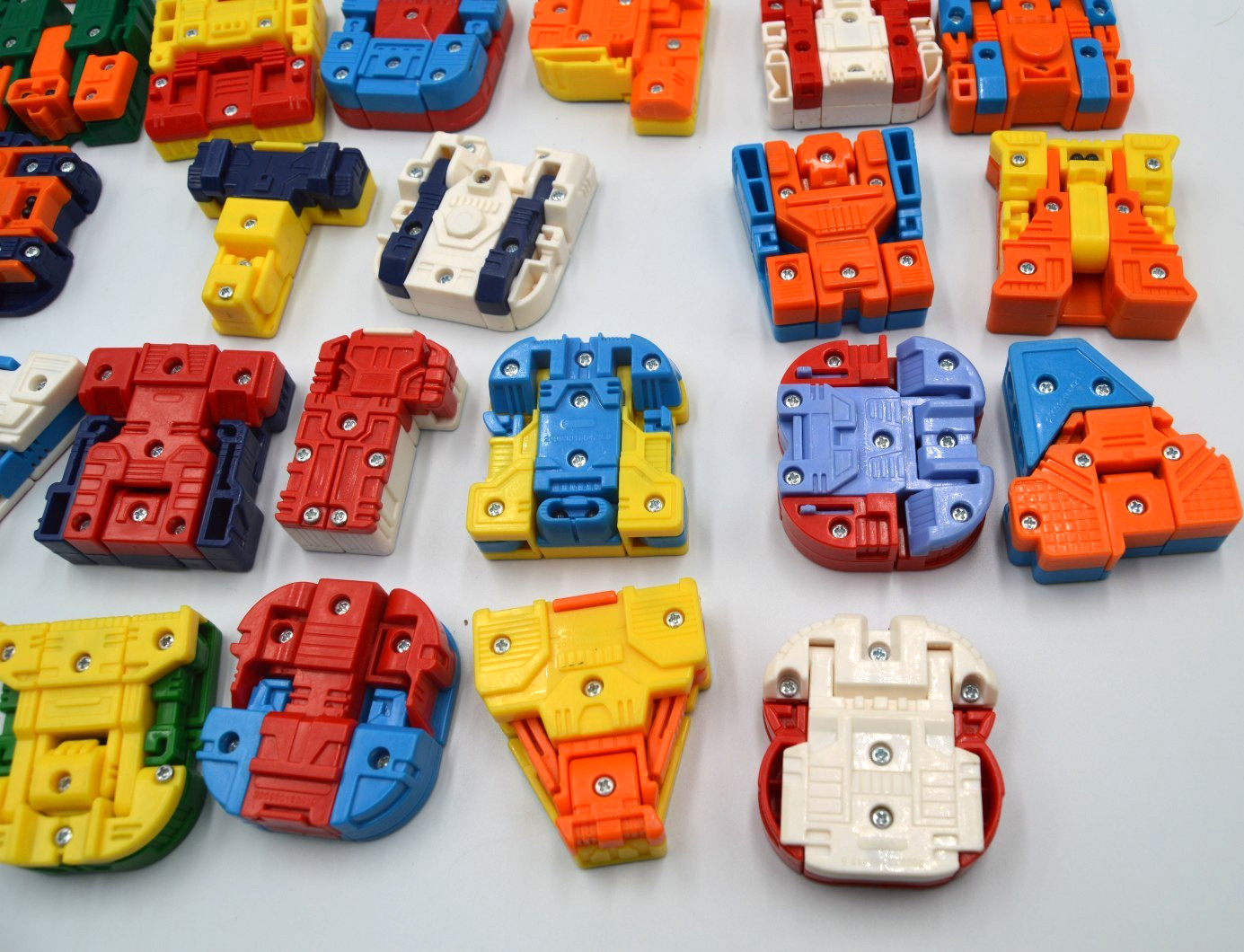 Alpha Bots Transforming Letters Numbers Robots Alphabet Vintage Learning