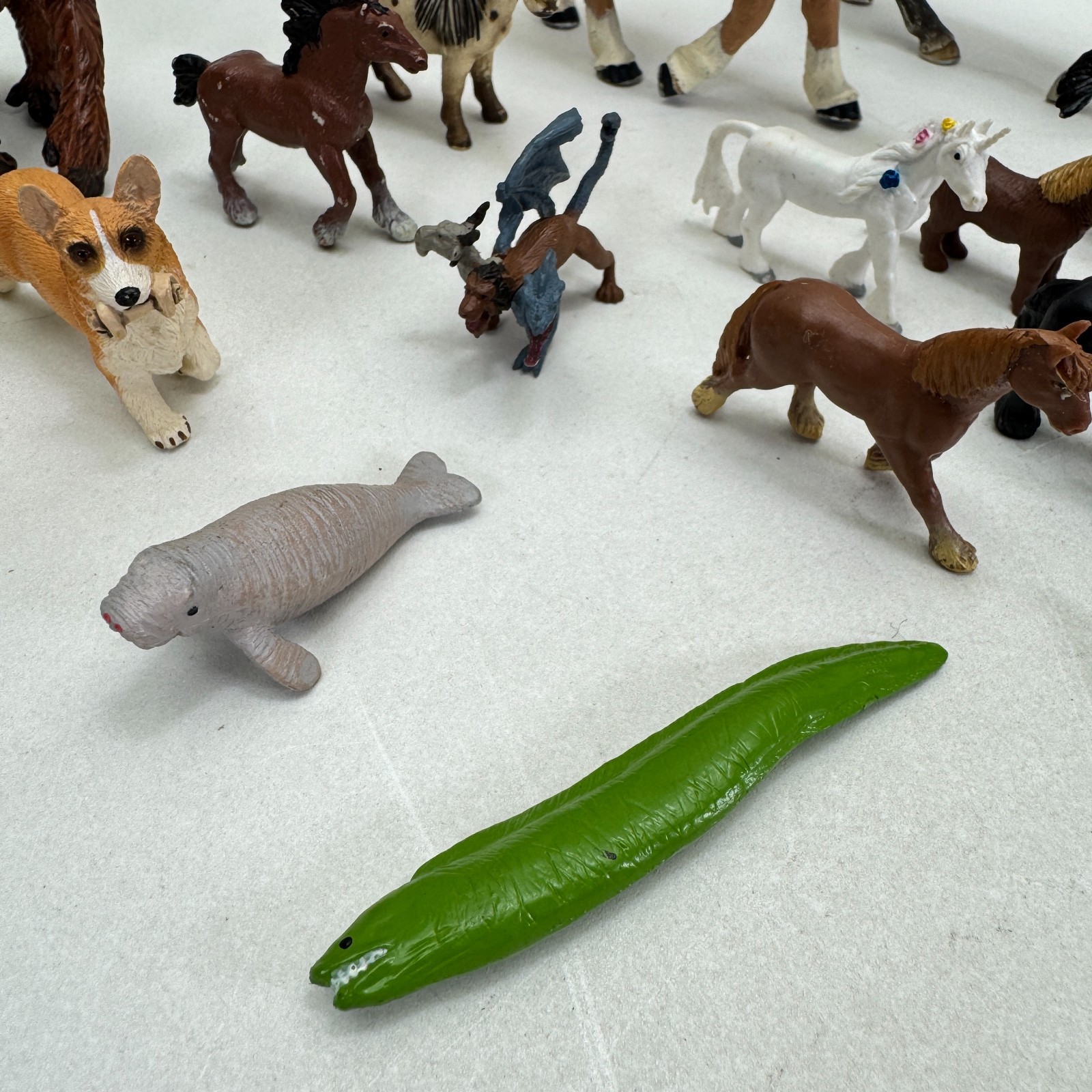 Mixed Lot Of Schleich Safari Ltd Plastic Pvc Toy Animal Mini Figures Horse Dog