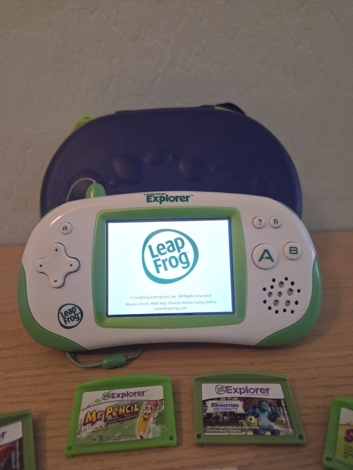 Leap Frog Leapster Explorer System – 4 Games, Case & Camera/Video Tested Works