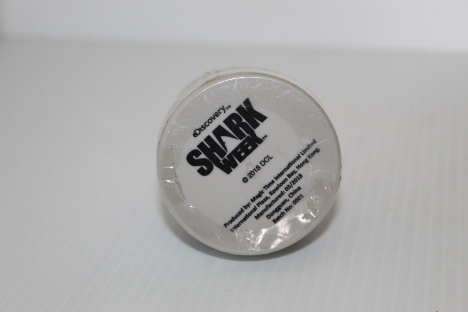 Discovery Shark Week Shark Sand Amazing Sand Kit Gray Shark Container 4oz NEW