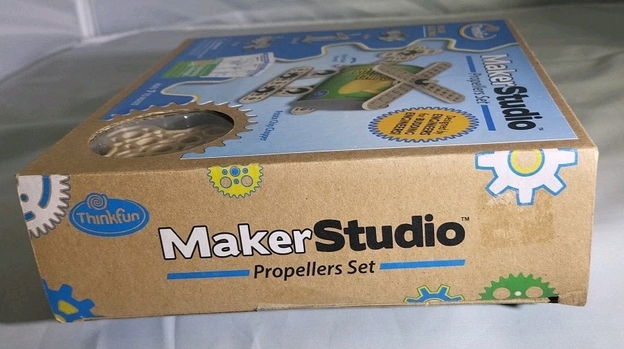 Engineering Set STEM Builds 4 Items and 10 challenge cards Maker Studio NIB