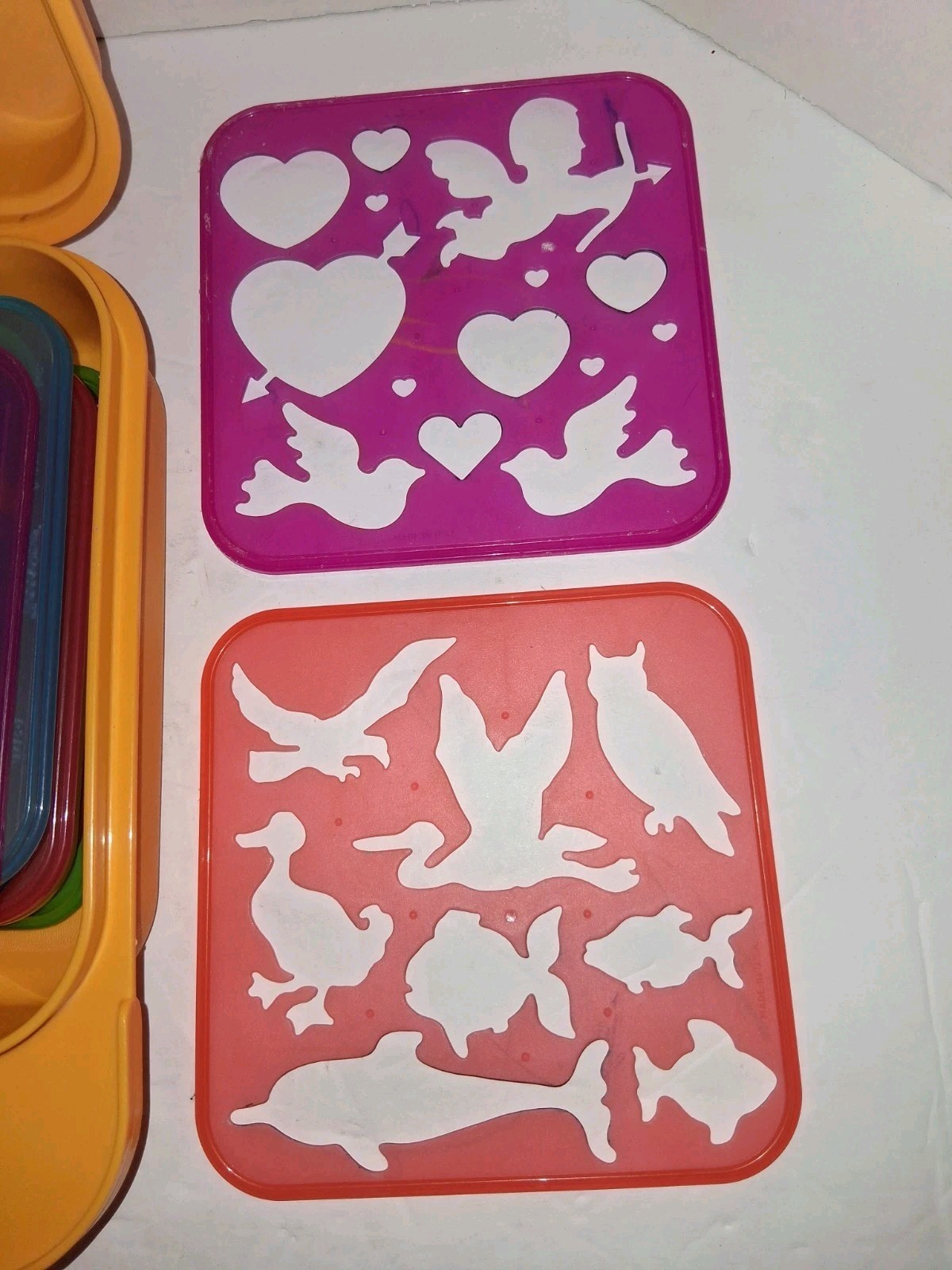 Vtg Tupperware Alphabet Carry Case 20 Stencil Lot Yellow ABC Pencil Lunch Box