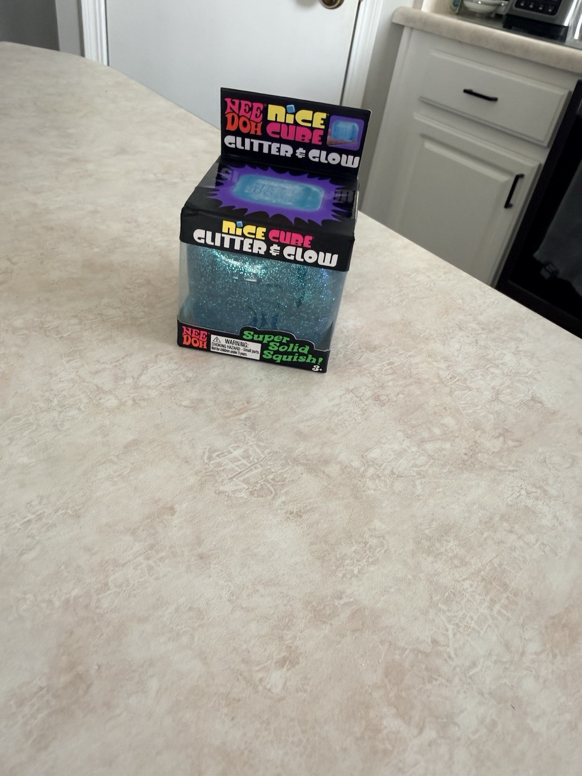 100% Authentic Glitter and Glow Needoh Cube New In Box Made by Schylling USA
