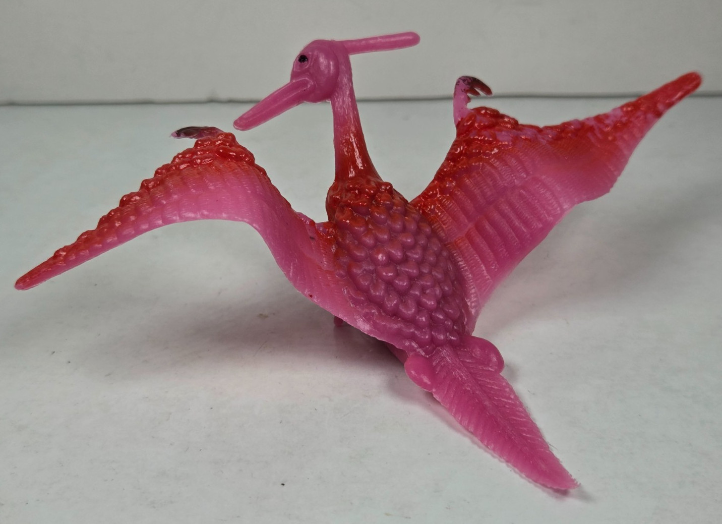 Unbranded Dark Pink Pteranodon 6.25″ Wide Plastic Dinosaur Toy Figure China