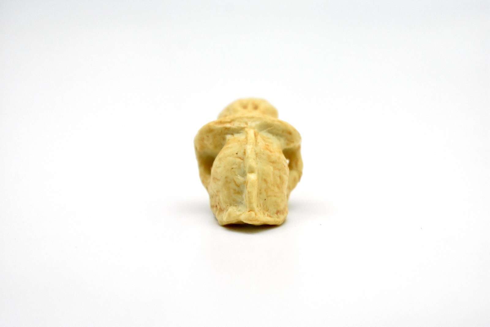 Gorilla Skull, Very Nice Plastic Reproduction 2 inches long F4123 B193